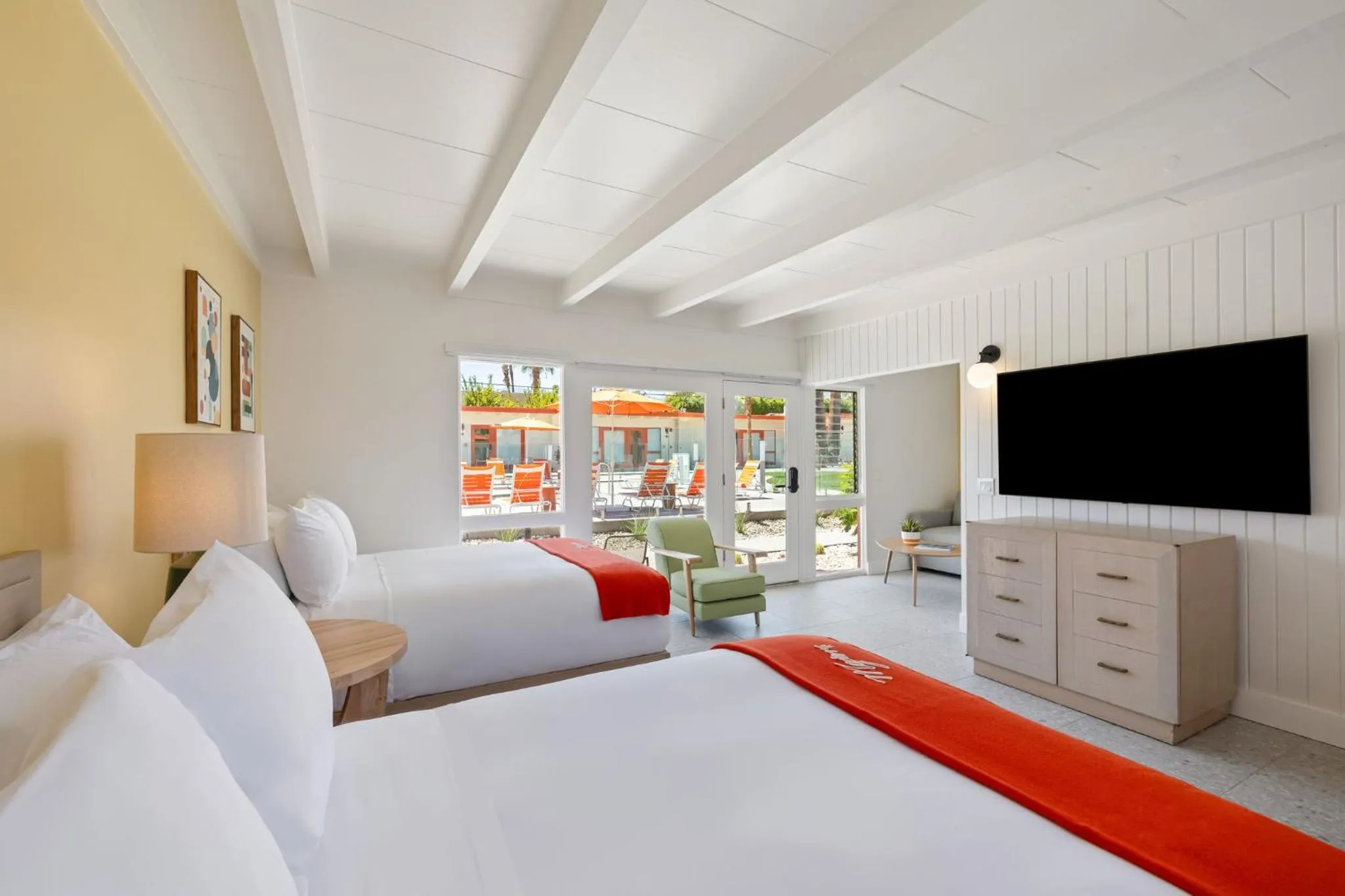 Bed in Mojave Resort - Adults Only