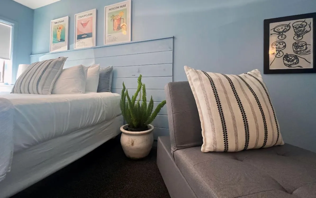 Bed in Quality Lodge