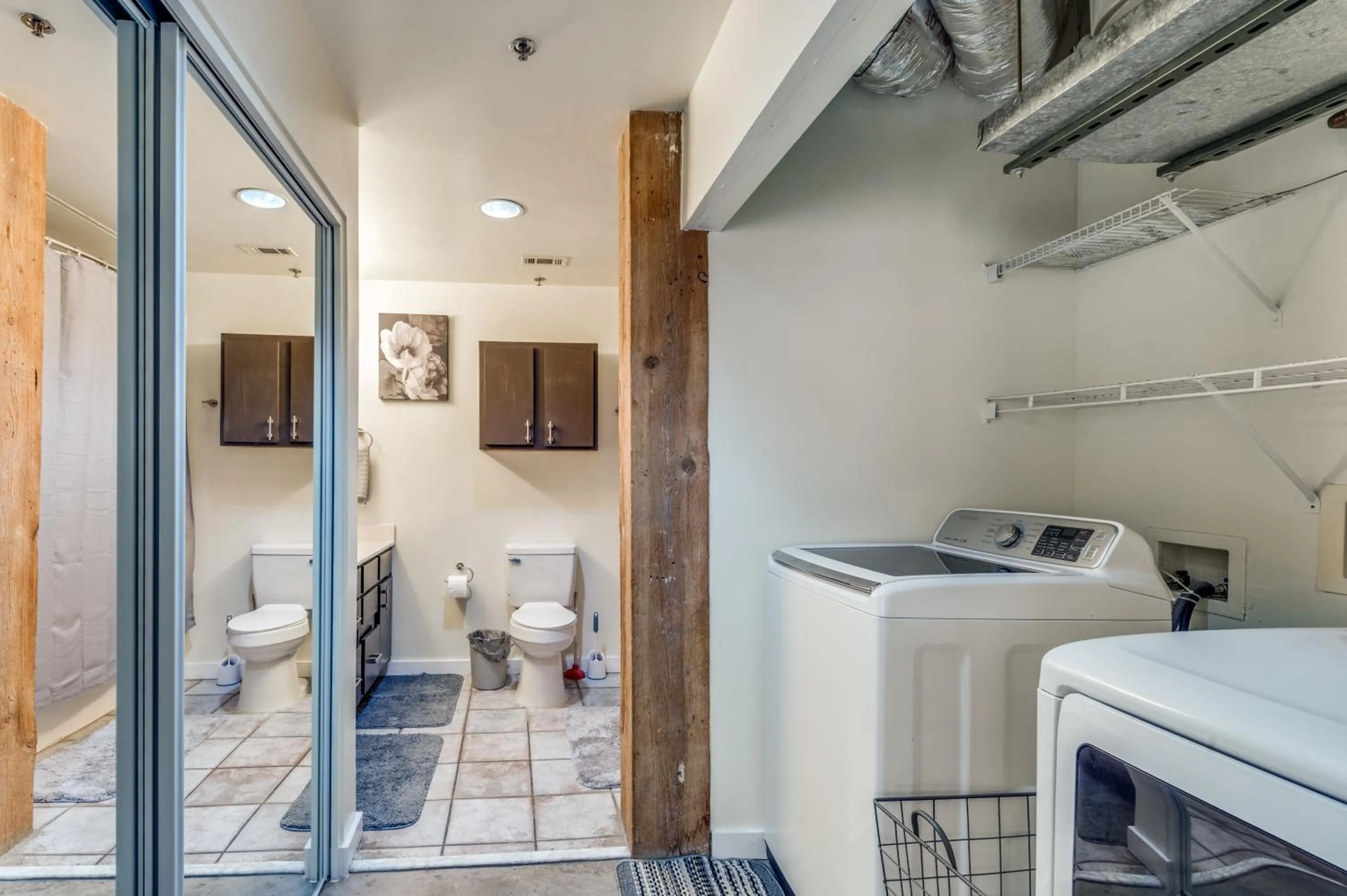 Downtown Dallas Condo - 2BR 1BA