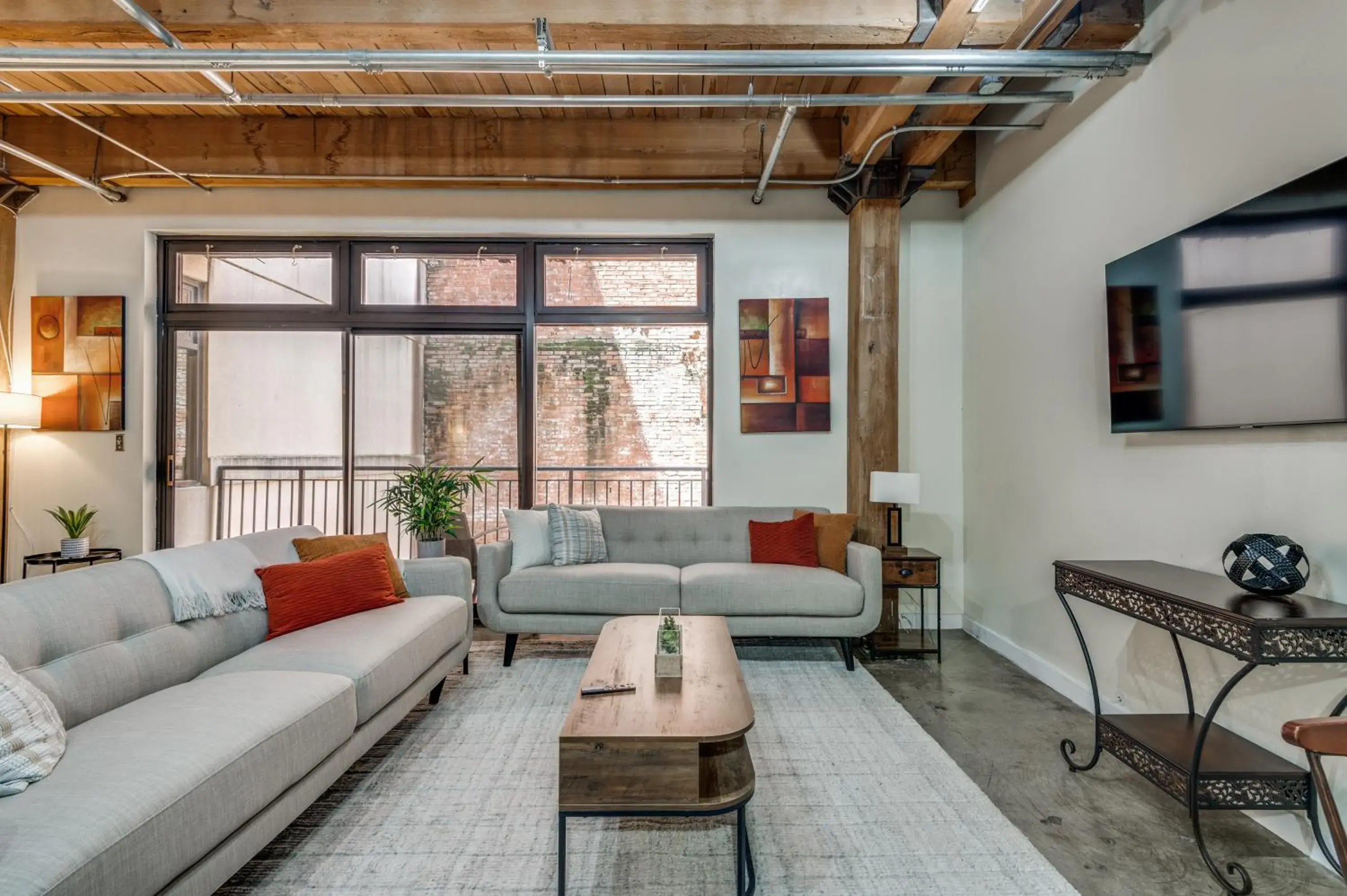 Downtown Dallas Condo - 2BR 1BA Downtown Dallas Condo - 2BR 1BA