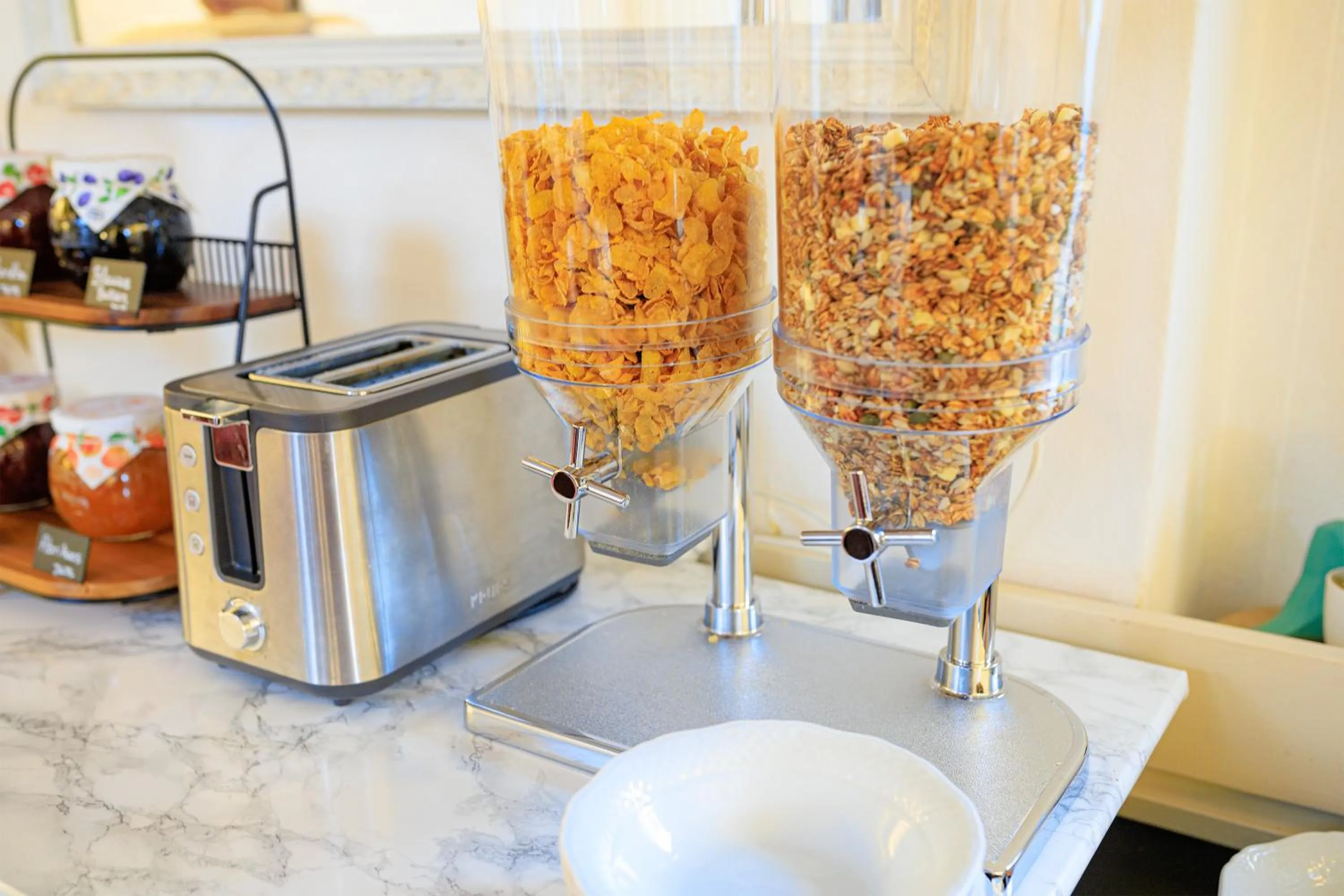 Buffet breakfast in Hotel Berg en Bos