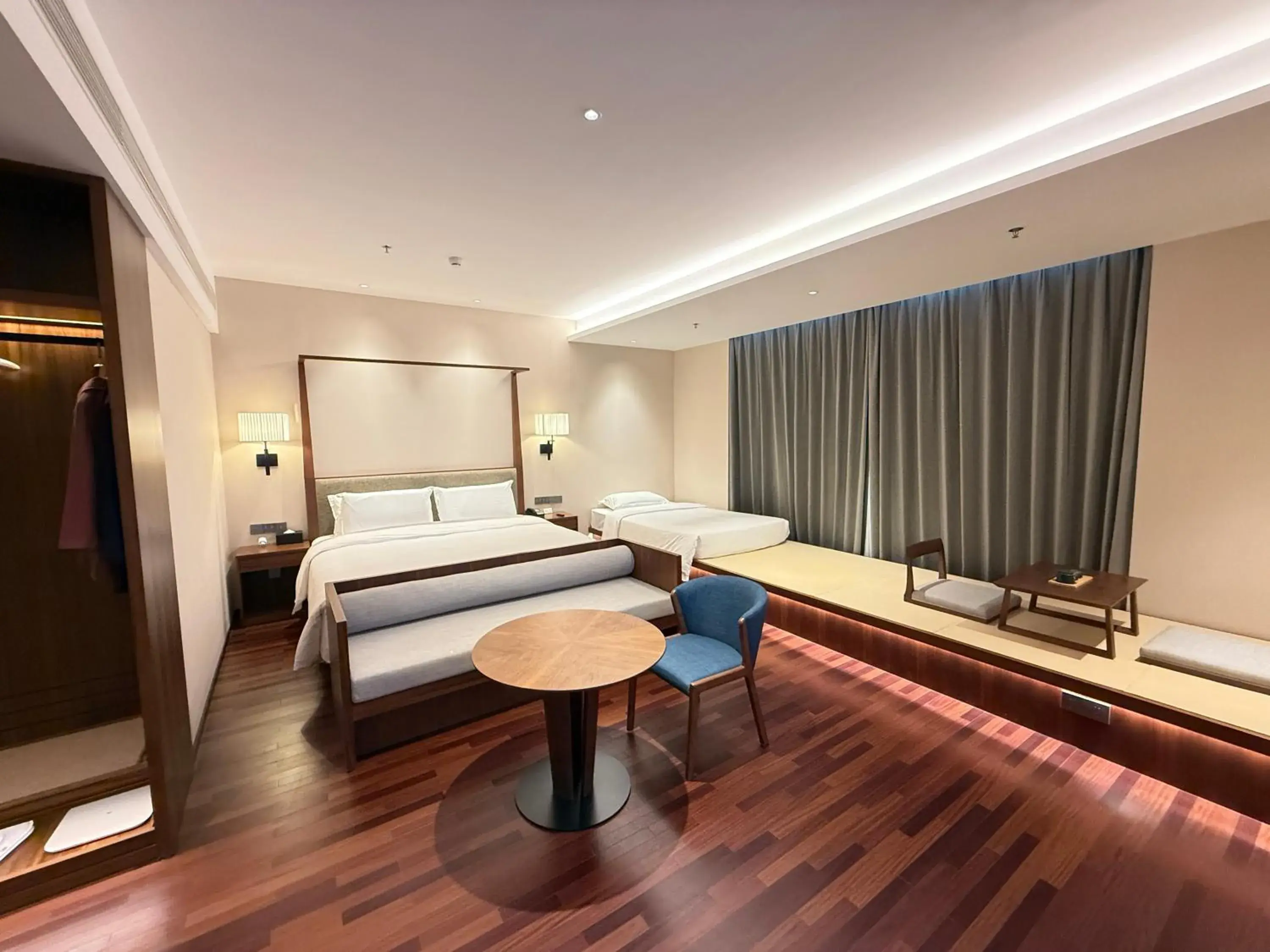 Photo of the whole room, Bed in SSAW Boutique Hotel Foshan Qiandeng Lake Photo of the whole room, Bed in SSAW Boutique Hotel Foshan Qiandeng Lake