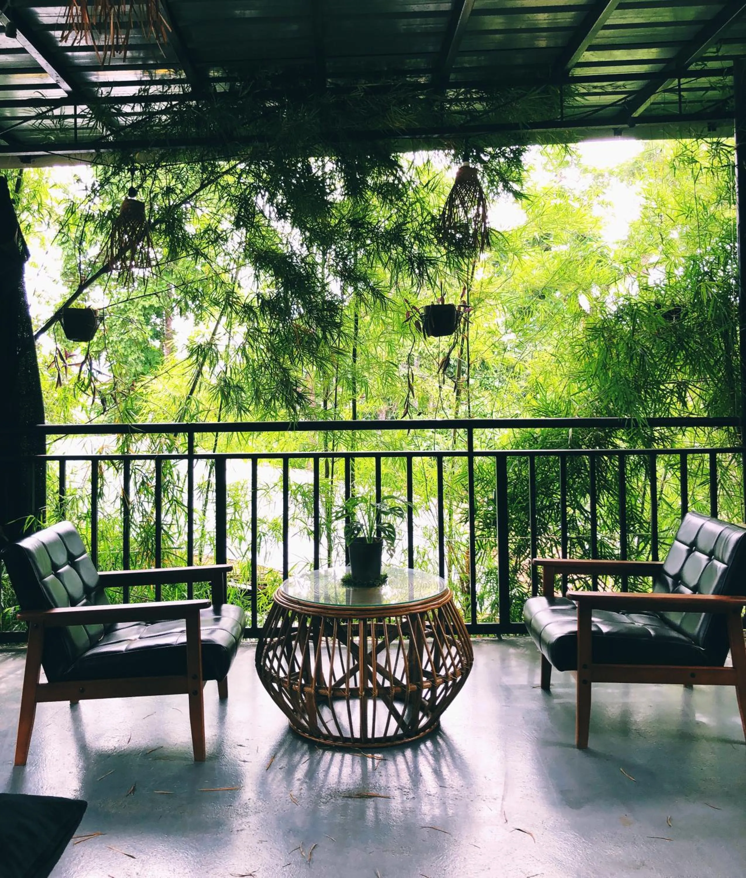 Restaurant/places to eat in Cafe Moto Hostel