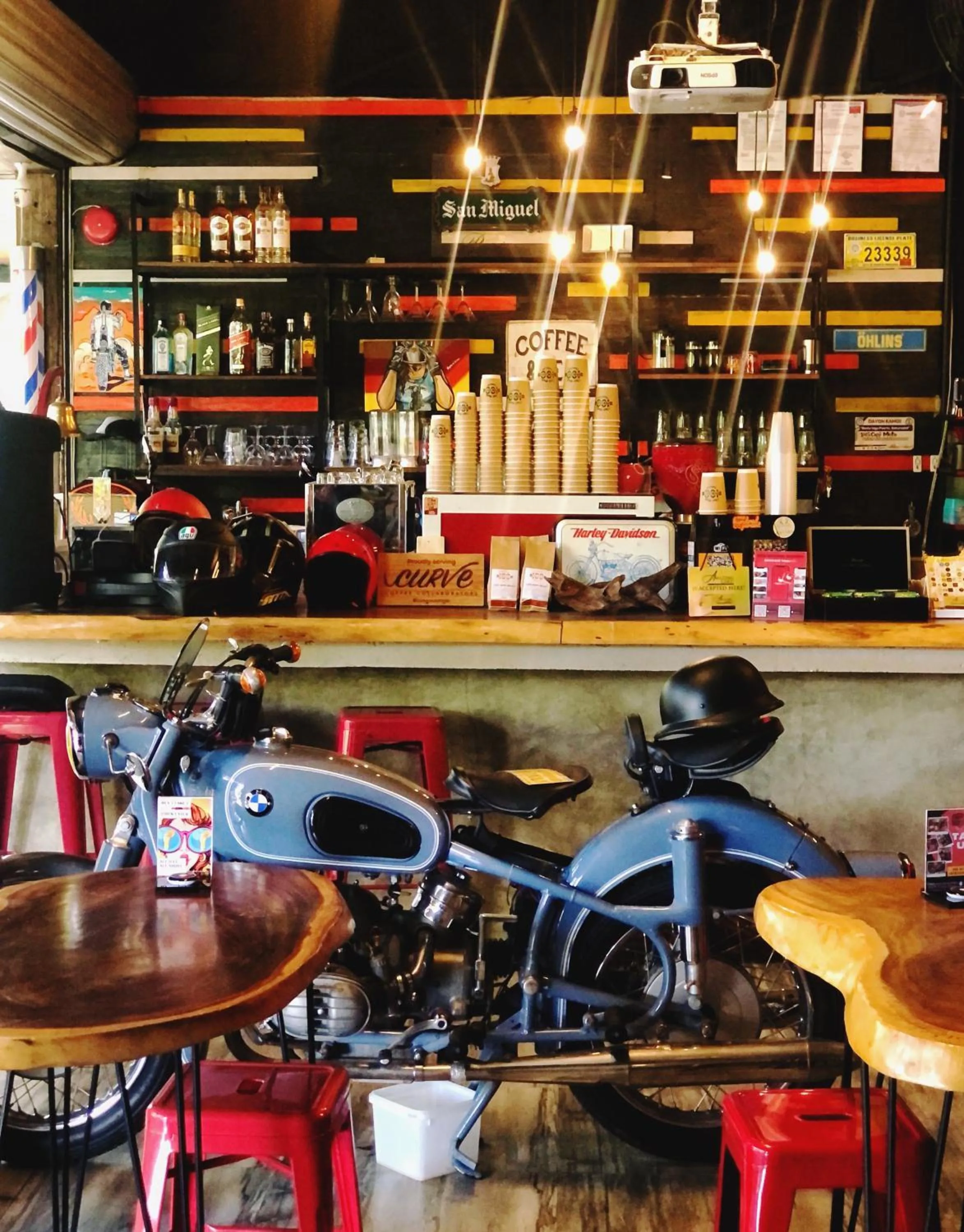 Restaurant/places to eat in Cafe Moto Hostel