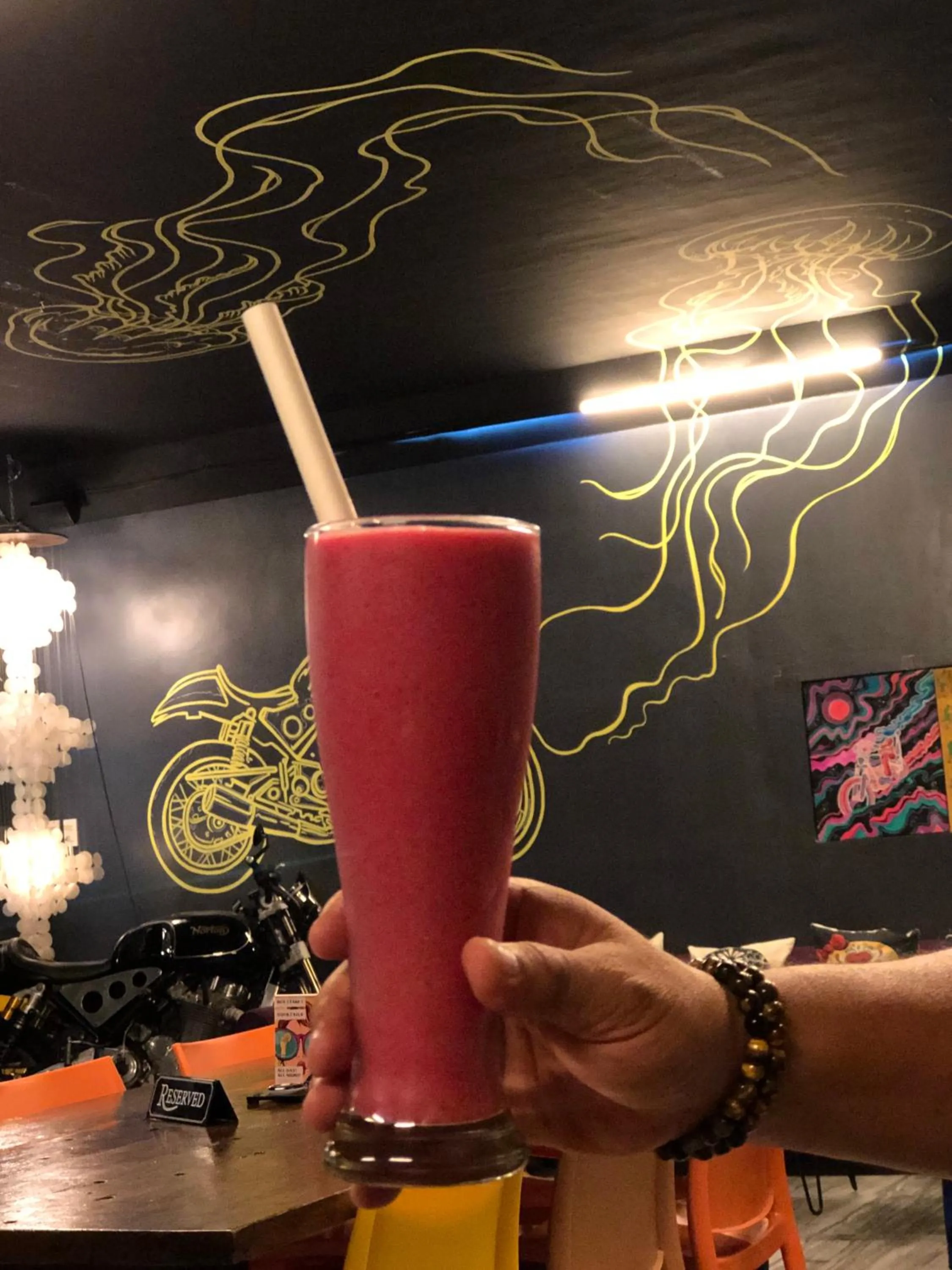 Restaurant/places to eat in Cafe Moto Hostel