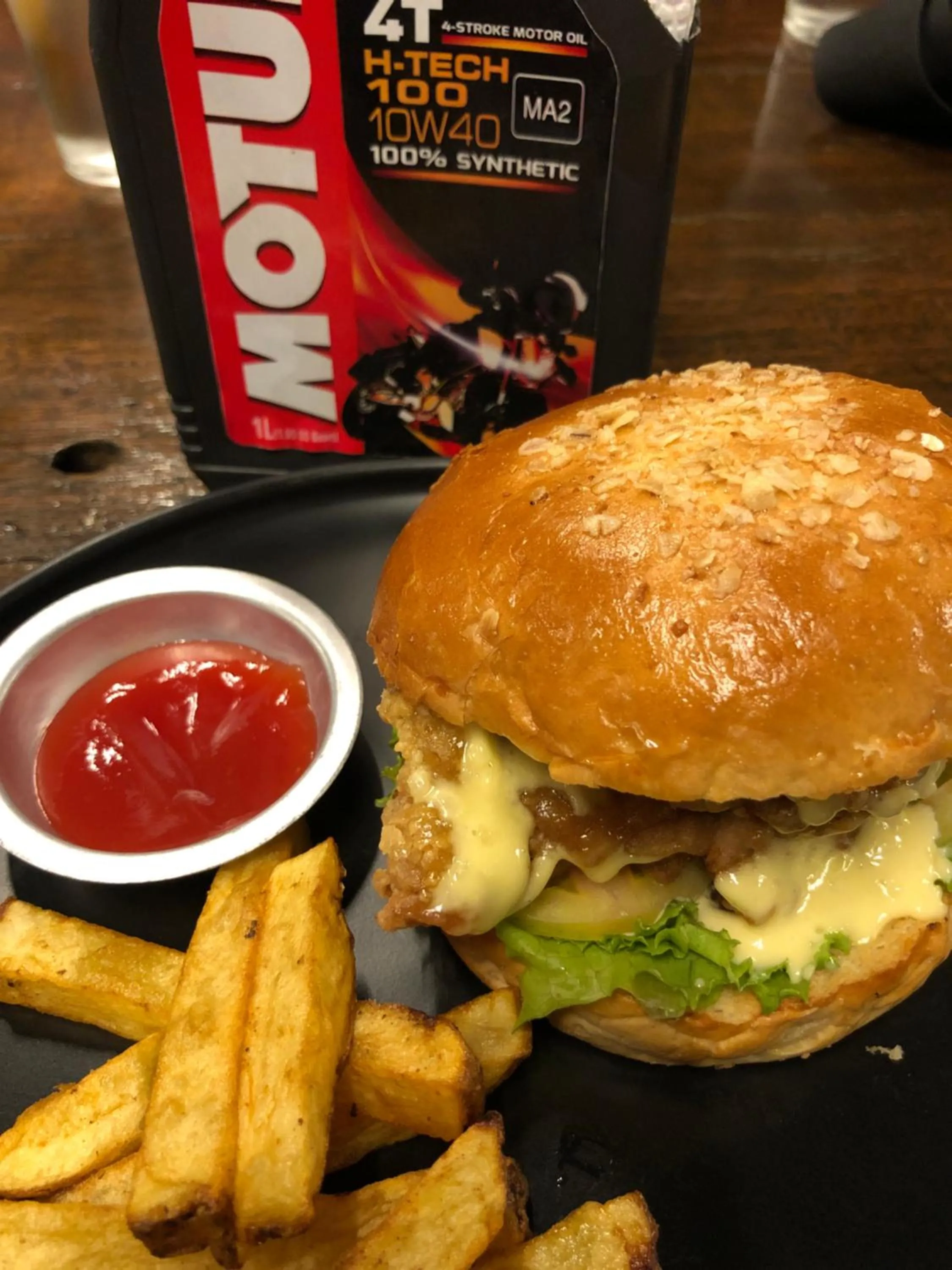 Restaurant/places to eat in Cafe Moto Hostel