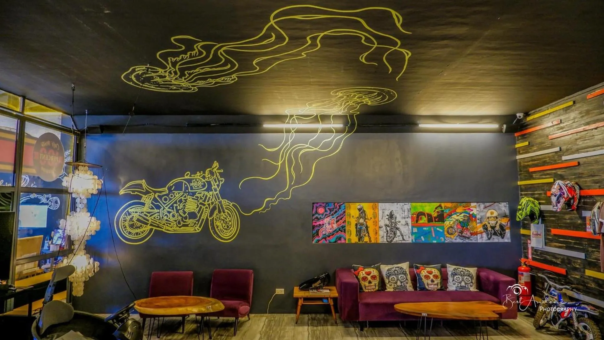Cafe Moto Hostel