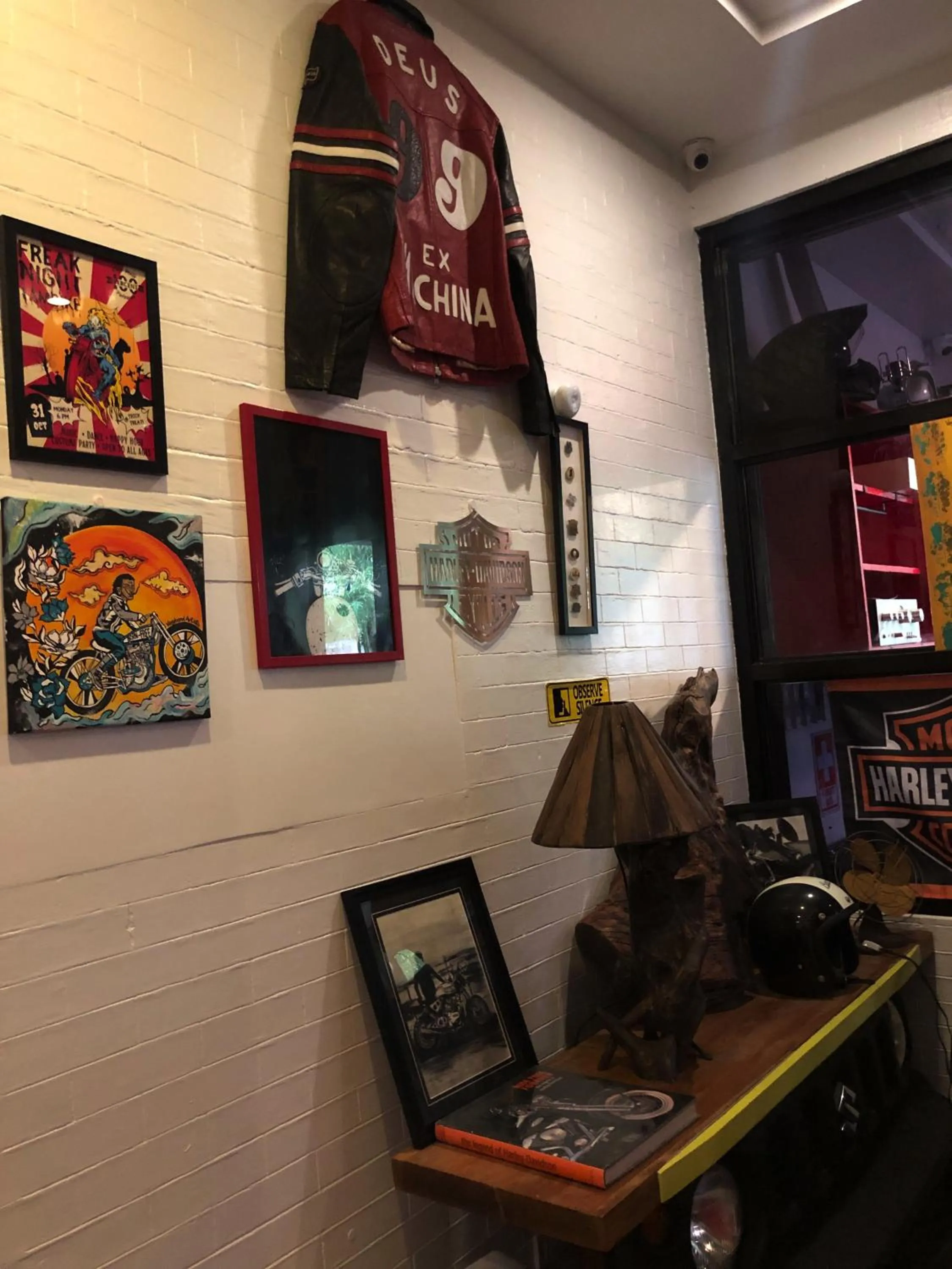 Cafe Moto Hostel