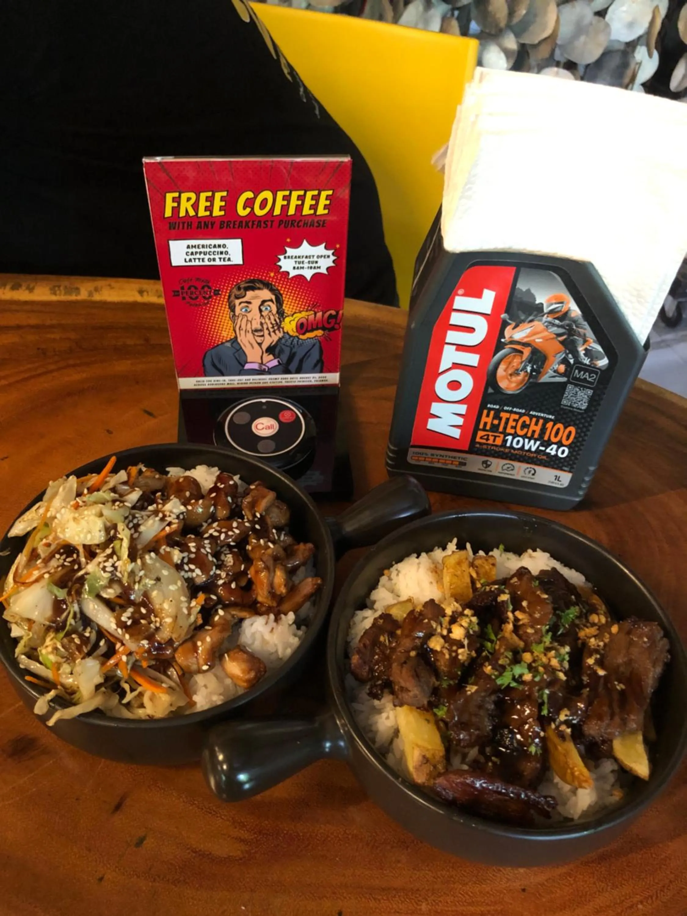 Restaurant/places to eat in Cafe Moto Hostel