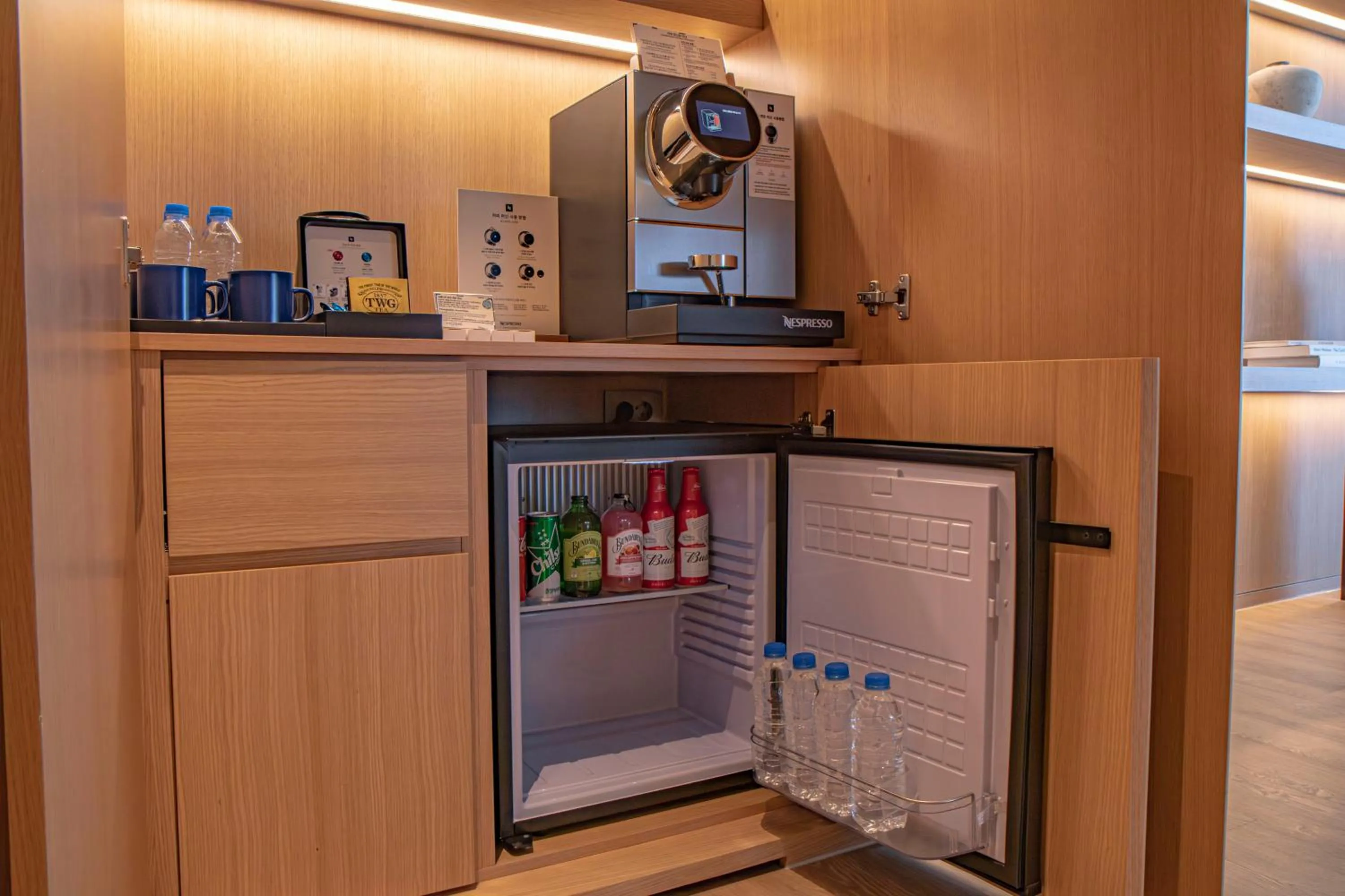 Coffee/tea facilities in Homm Marina Sokcho