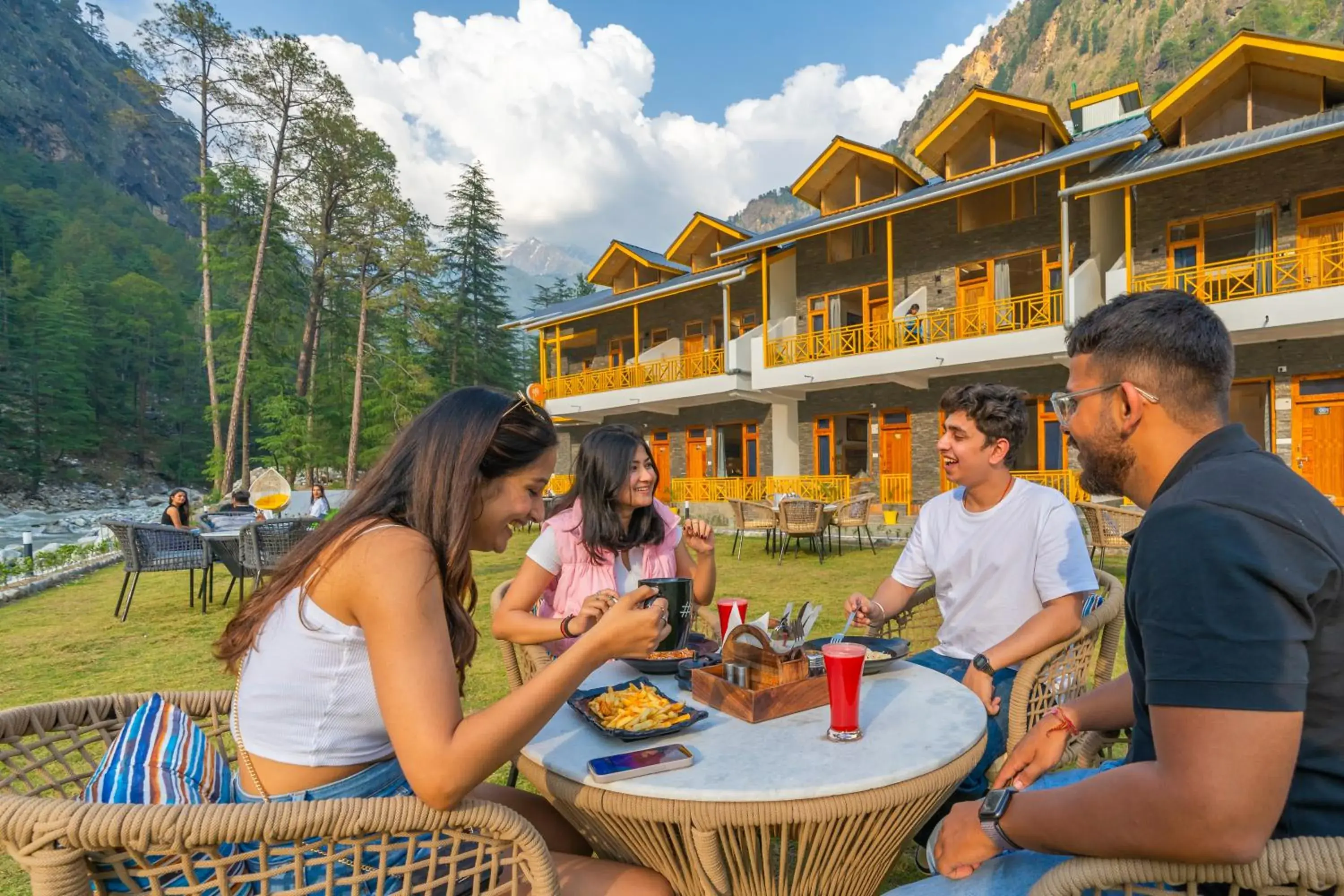 Restaurant/places to eat in The Social Stays Kasol Restaurant/places to eat in The Social Stays Kasol