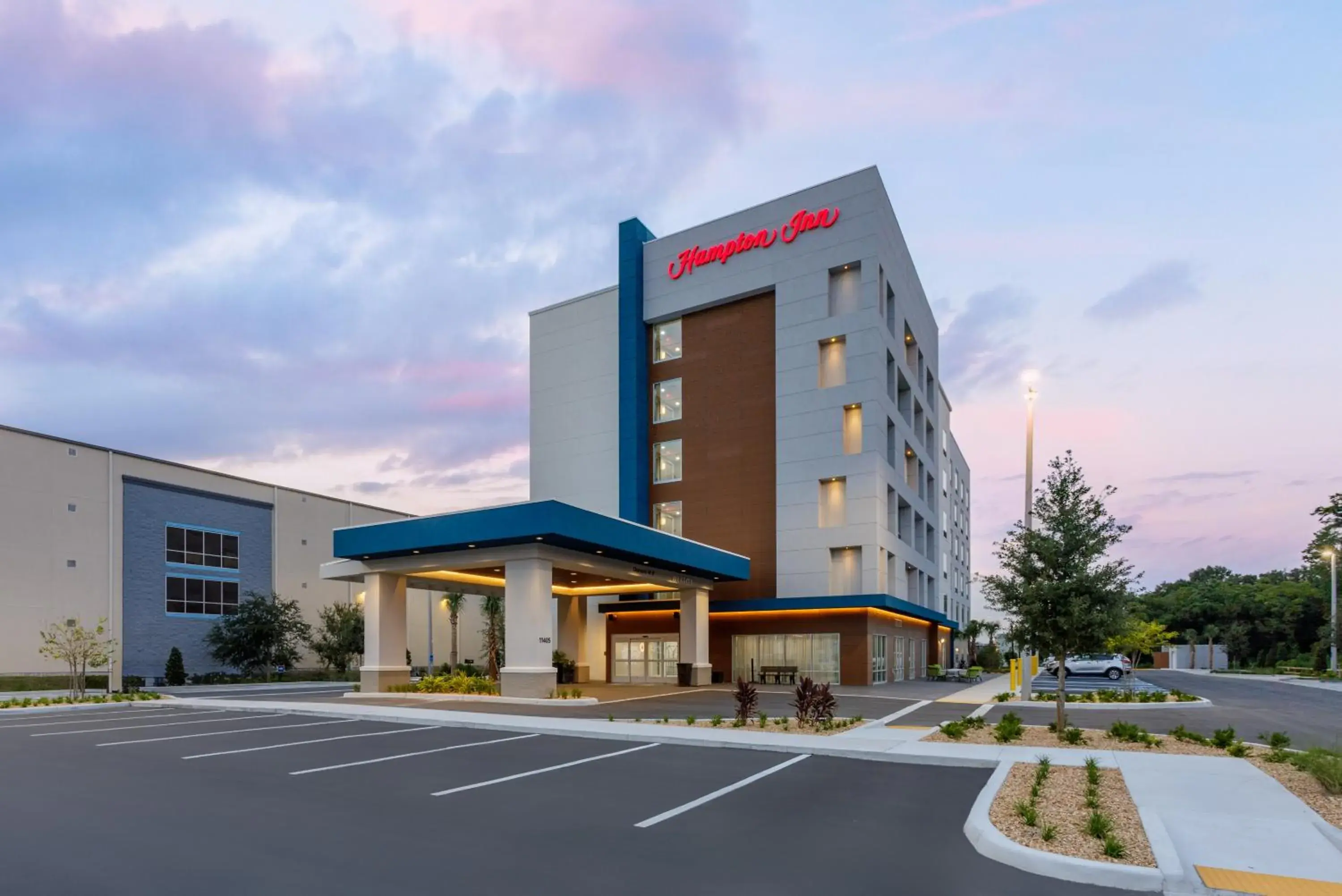 Property building in Hampton Inn By Hilton Ocoee Orlando Property building in Hampton Inn By Hilton Ocoee Orlando