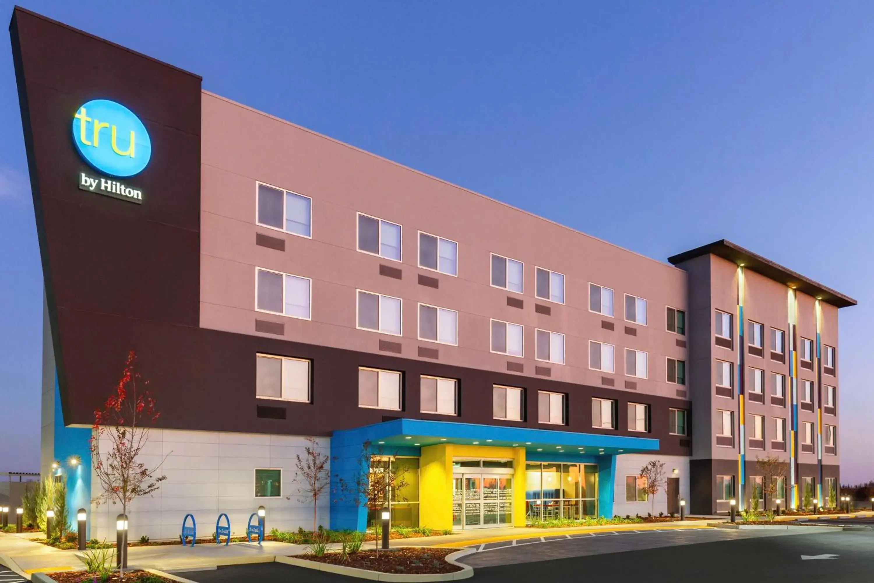 Property building in Tru By Hilton Lodi Property building in Tru By Hilton Lodi