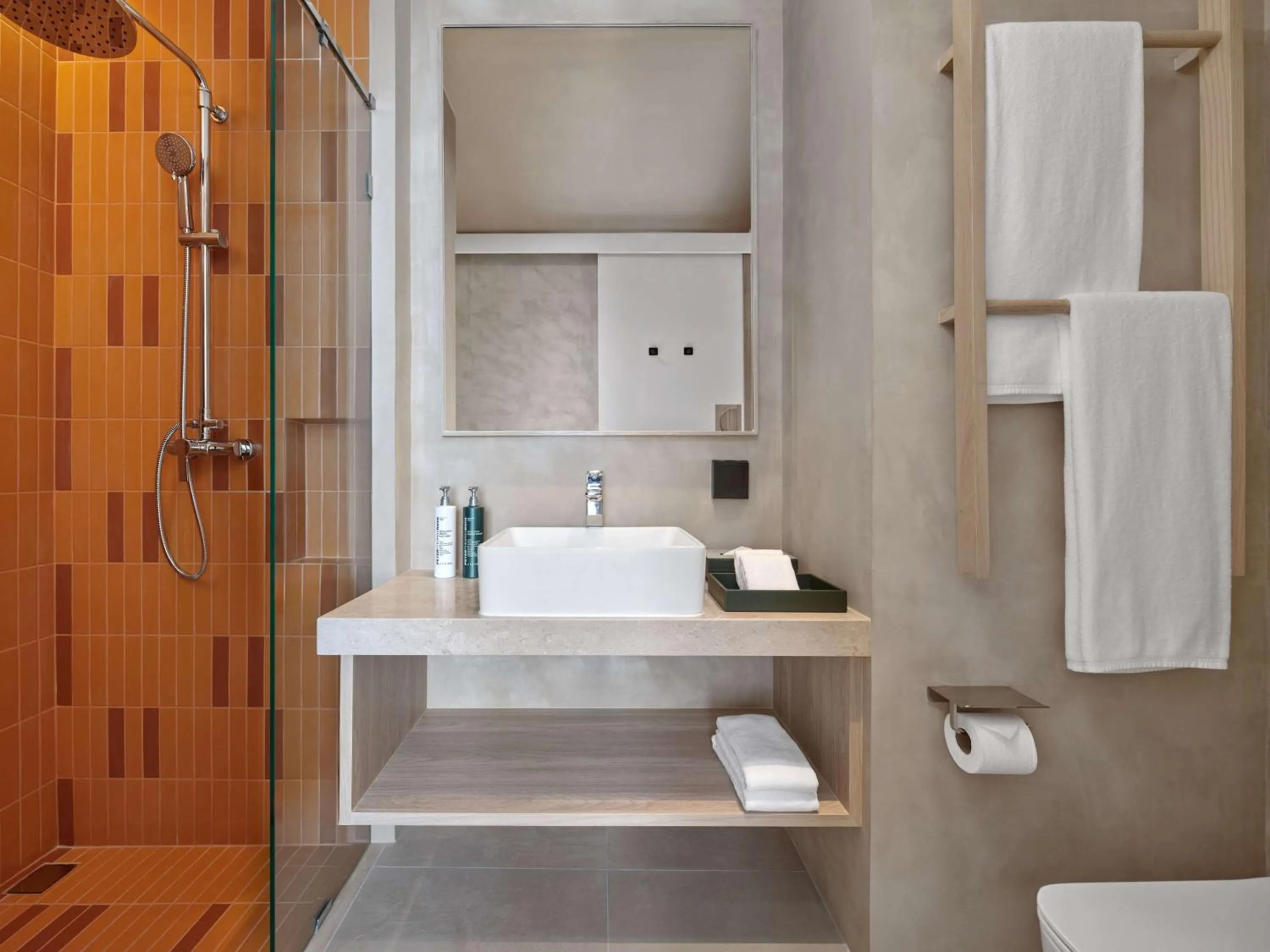 Bathroom in Hilton Garden Inn Rayong