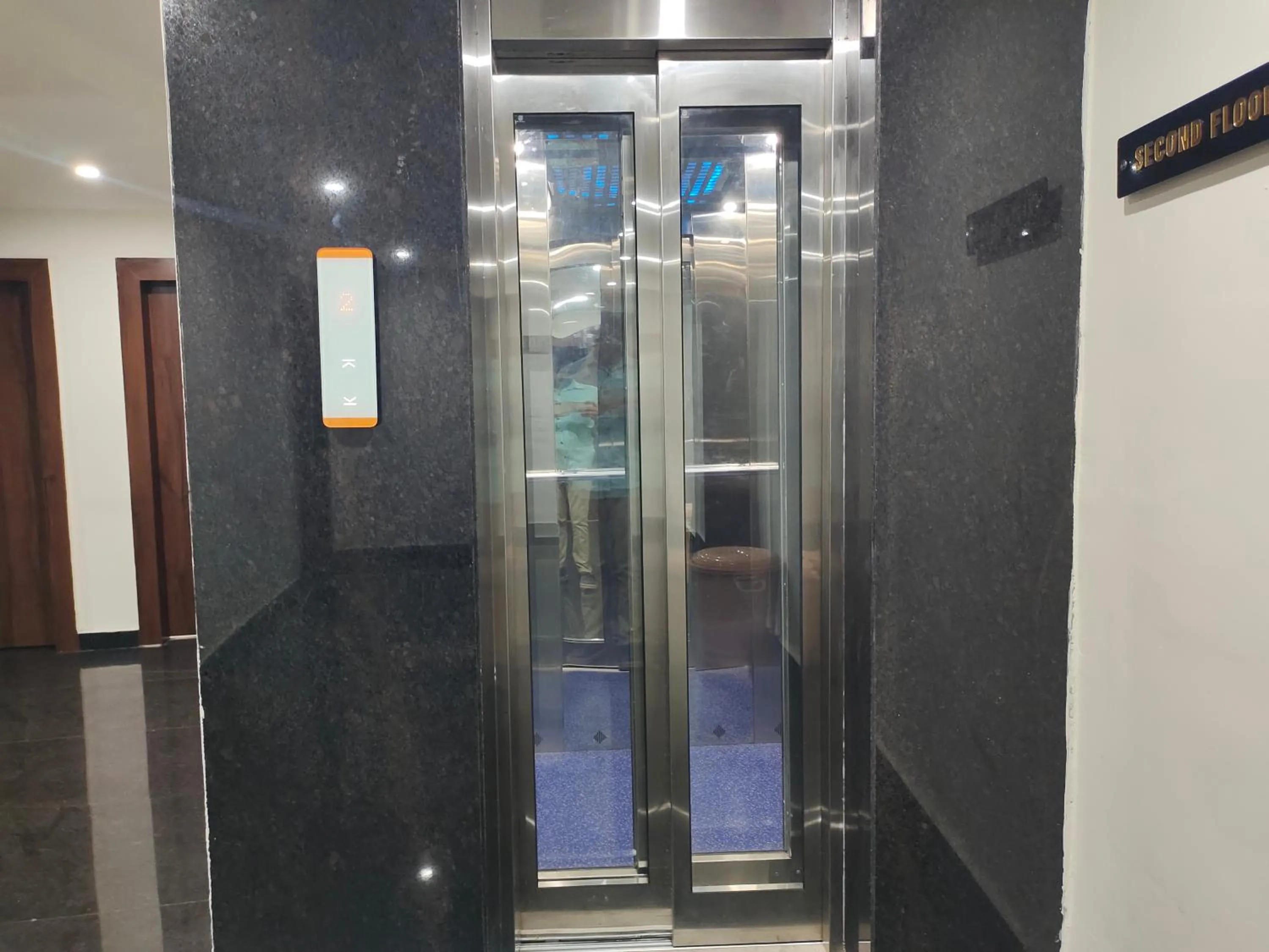 elevator in Hotel SkyLand