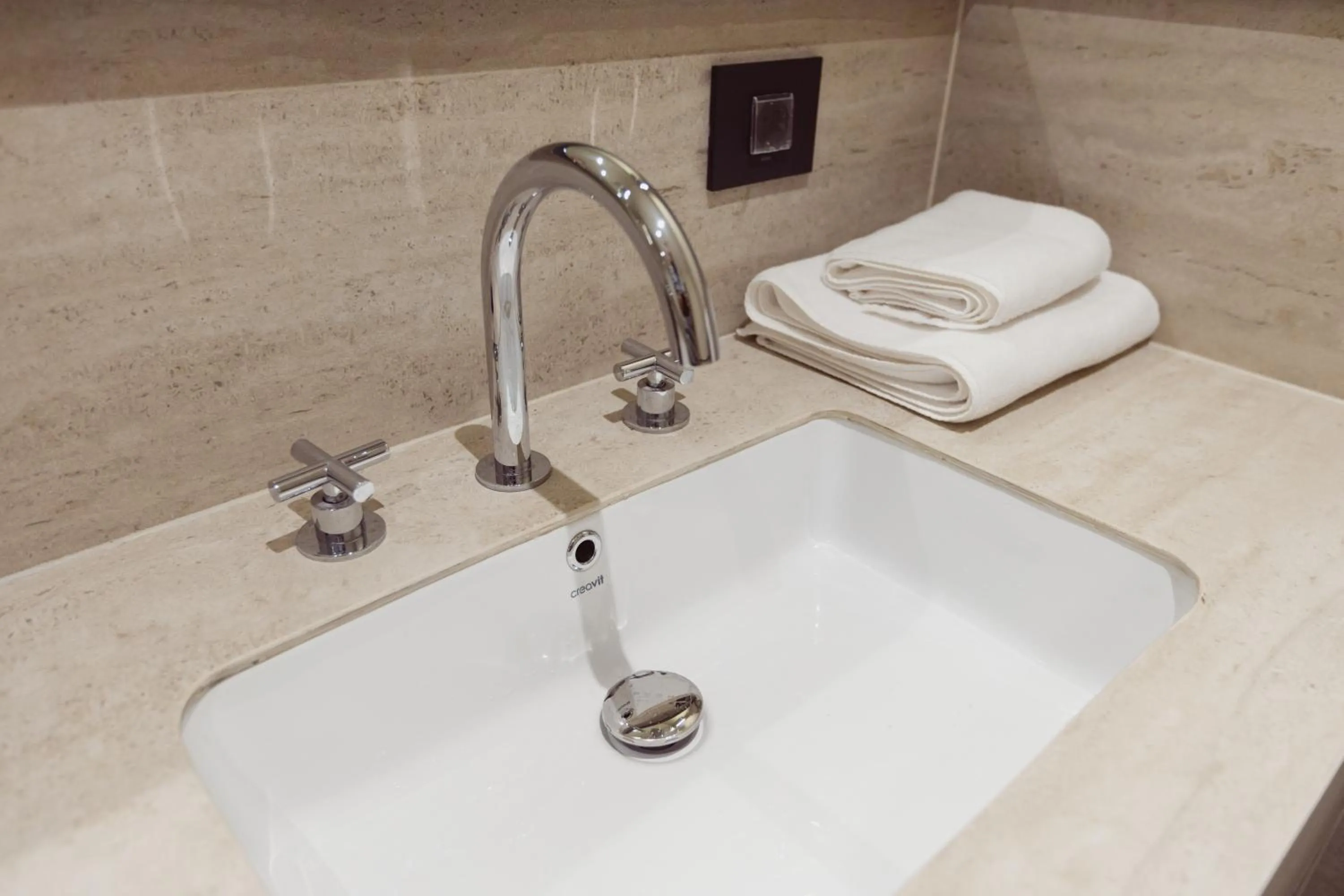 Bathroom in Aparthotel Craiova