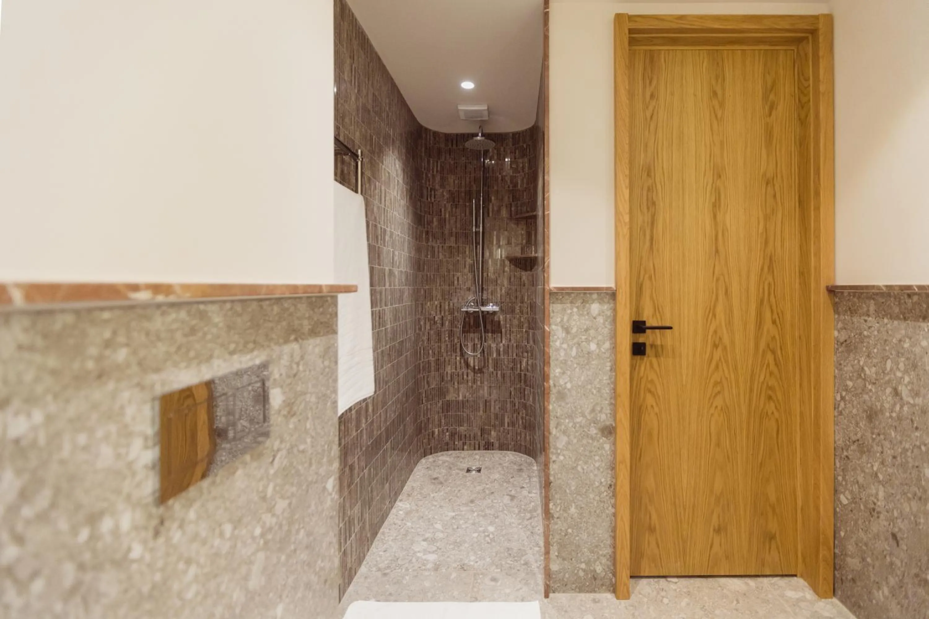 Shower in Aparthotel Craiova