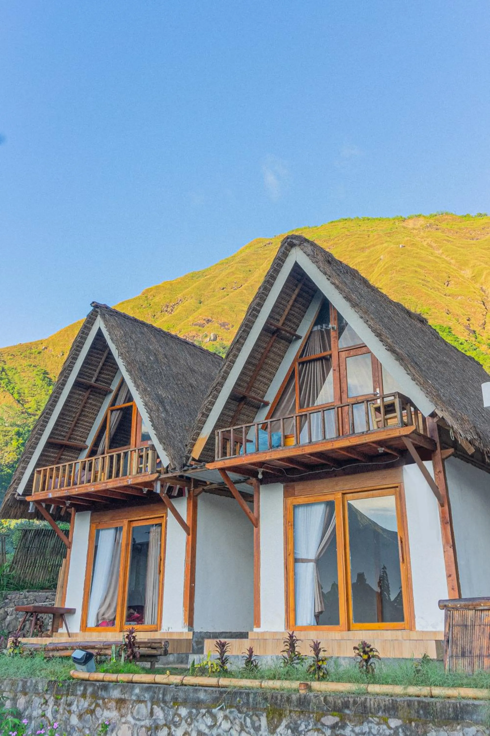 Property building in Bale Aur Sembalun