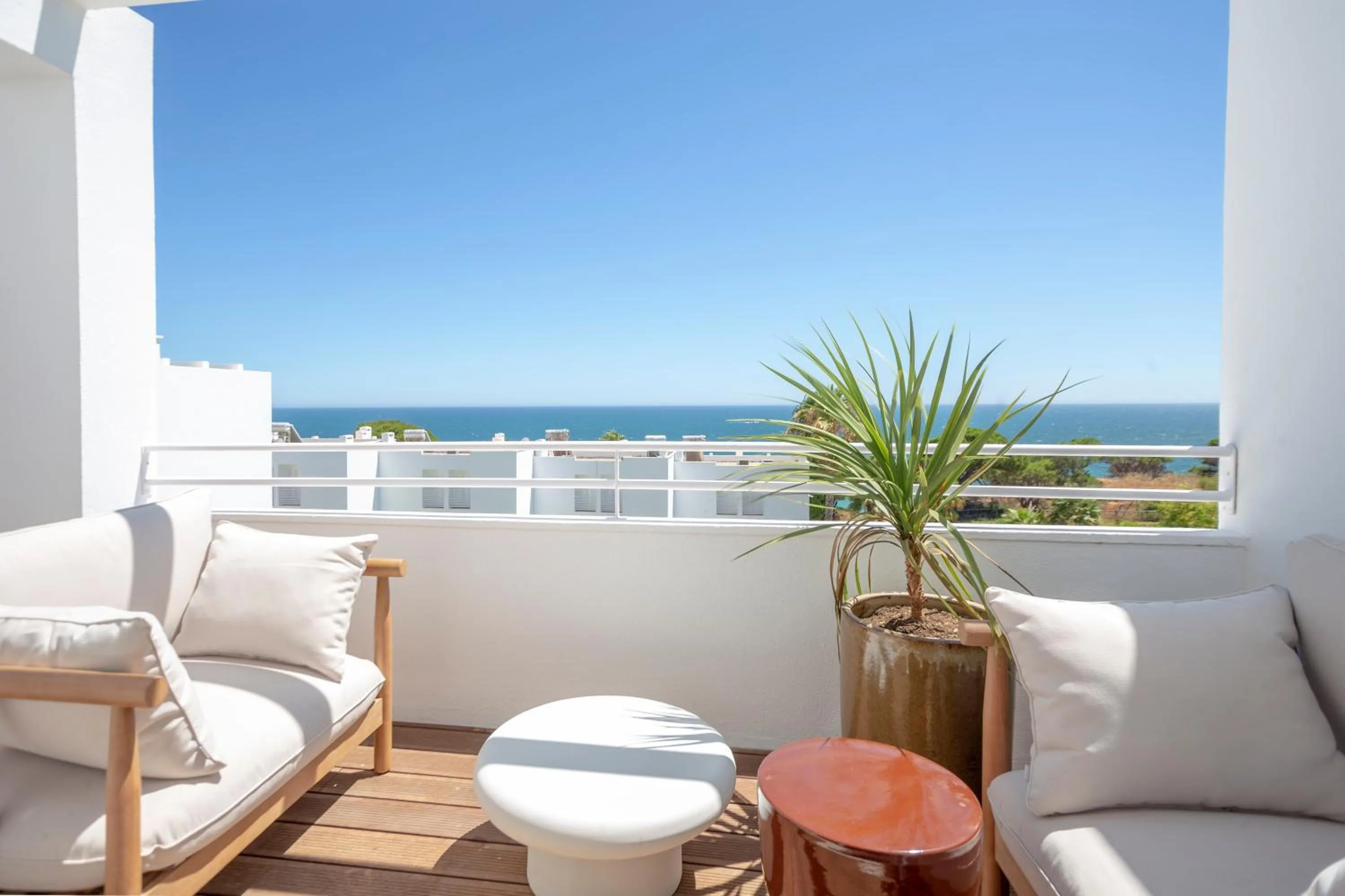 Balcony/Terrace in Villas d'Água Beachfront Resort