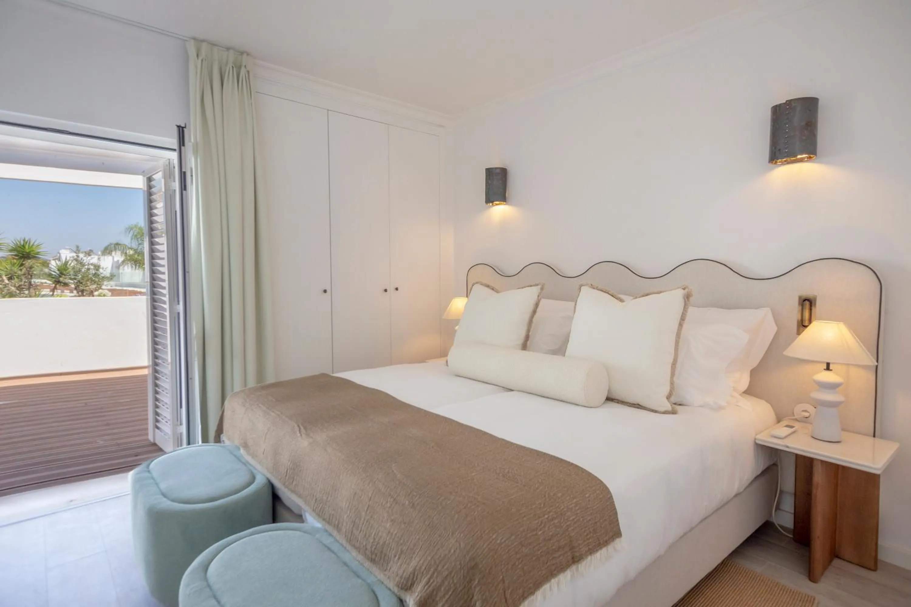 Bedroom in Villas d'Água Beachfront Resort