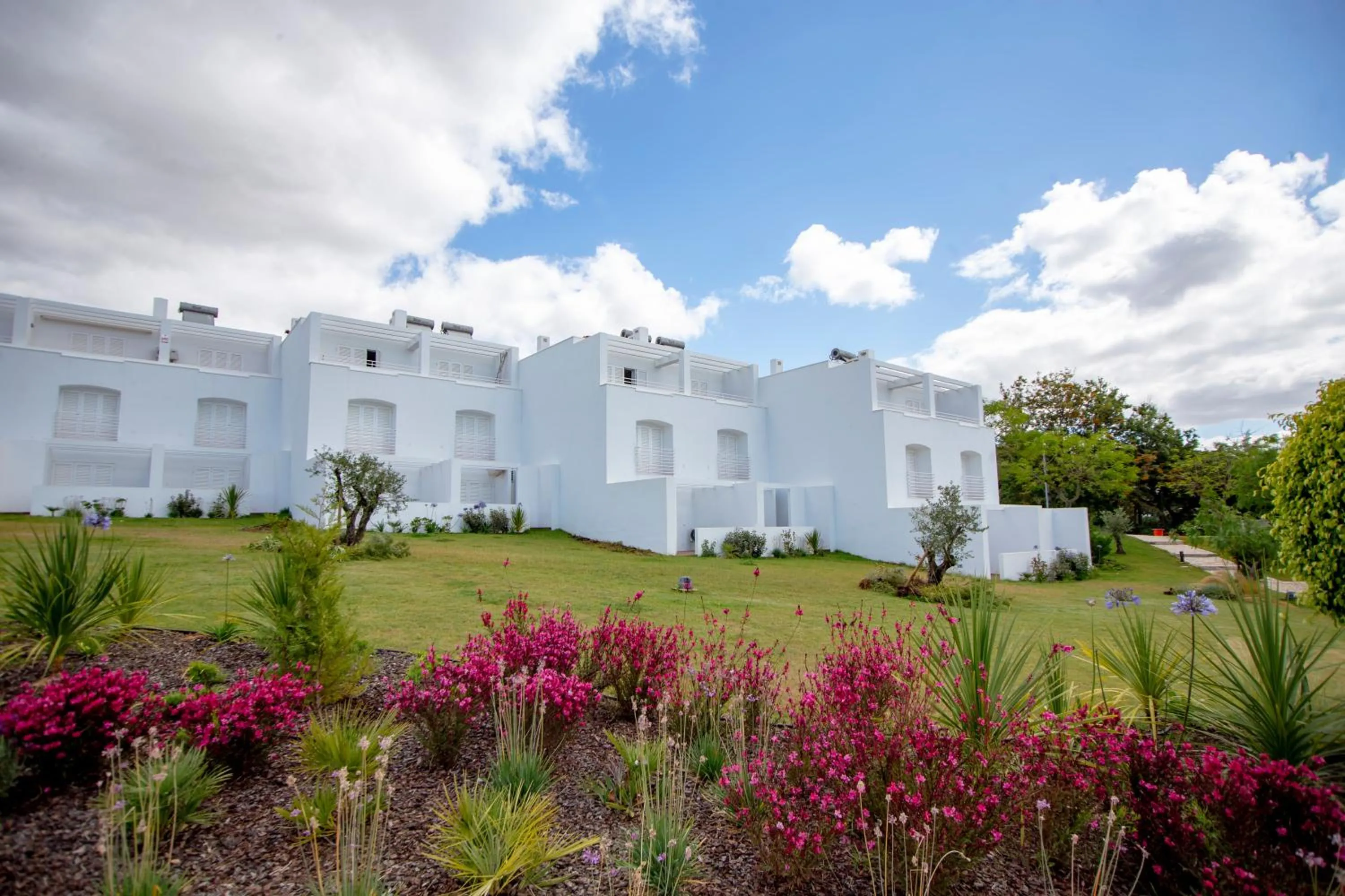 Property building in Villas d'Água Beachfront Resort