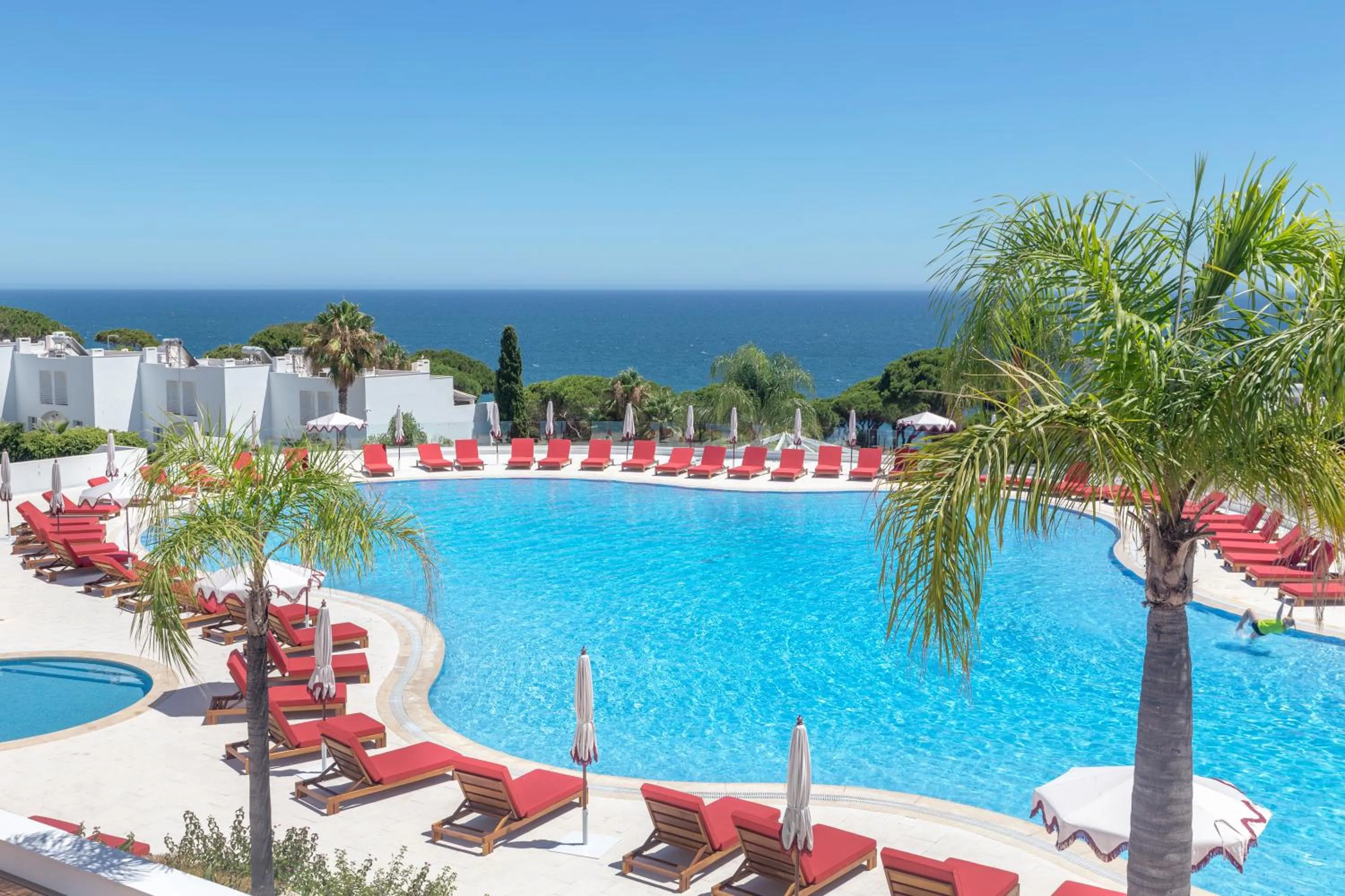 Swimming pool in Villas d'Água Beachfront Resort
