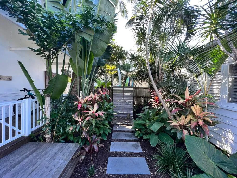Bamboo Beach House & Studio