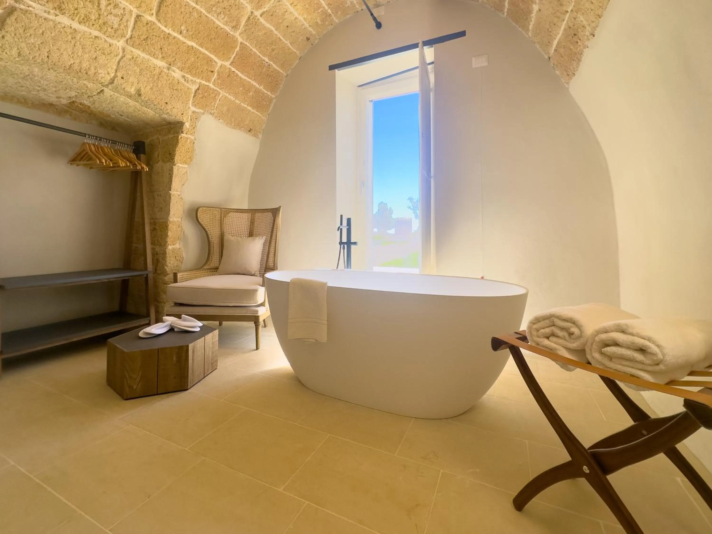 Bath in Villa Neviera Wine Resort & Spa by Cantine Due Palme