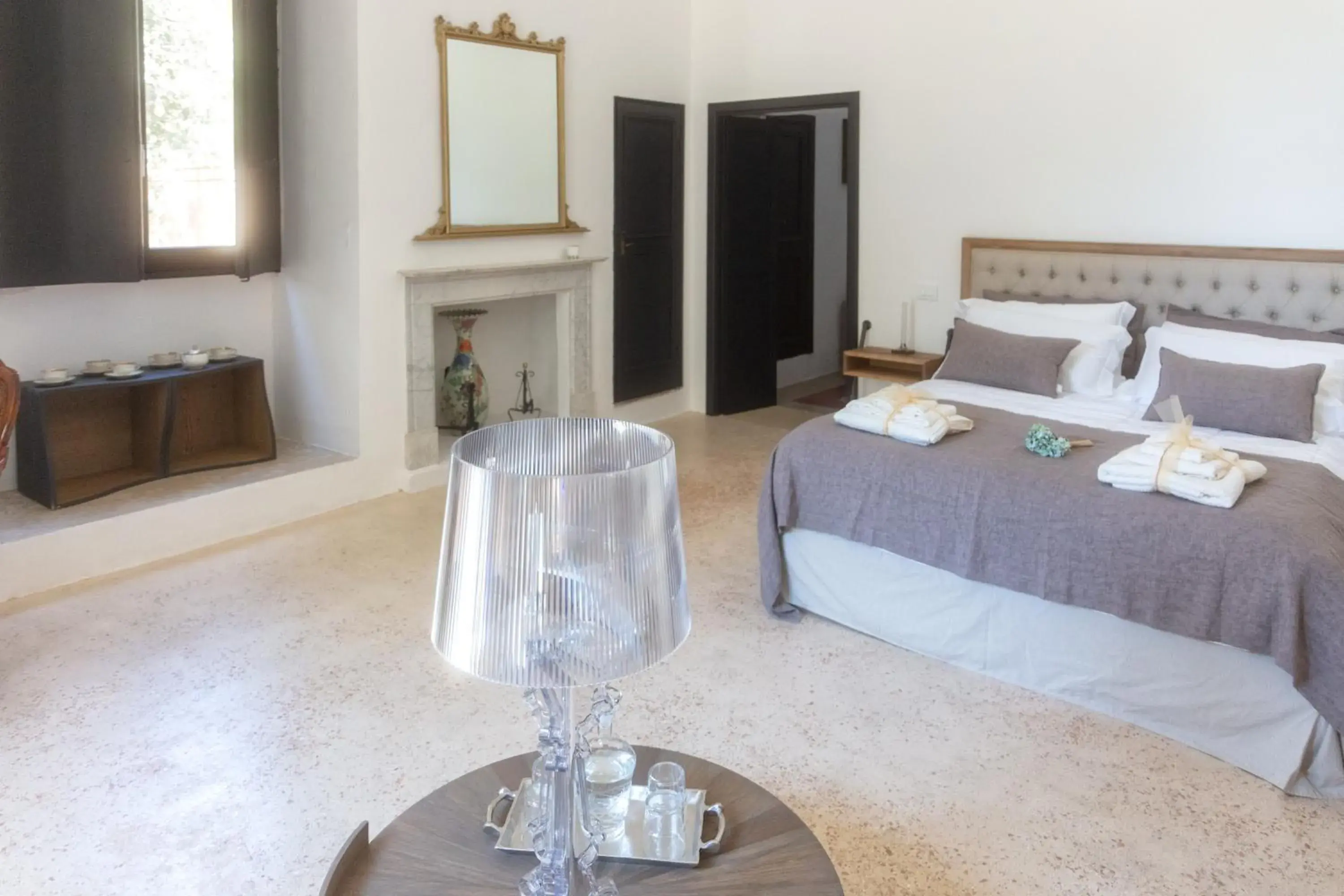 King Suite in Villa Neviera Wine Resort & Spa by Cantine Due Palme King Suite in Villa Neviera Wine Resort & Spa by Cantine Due Palme