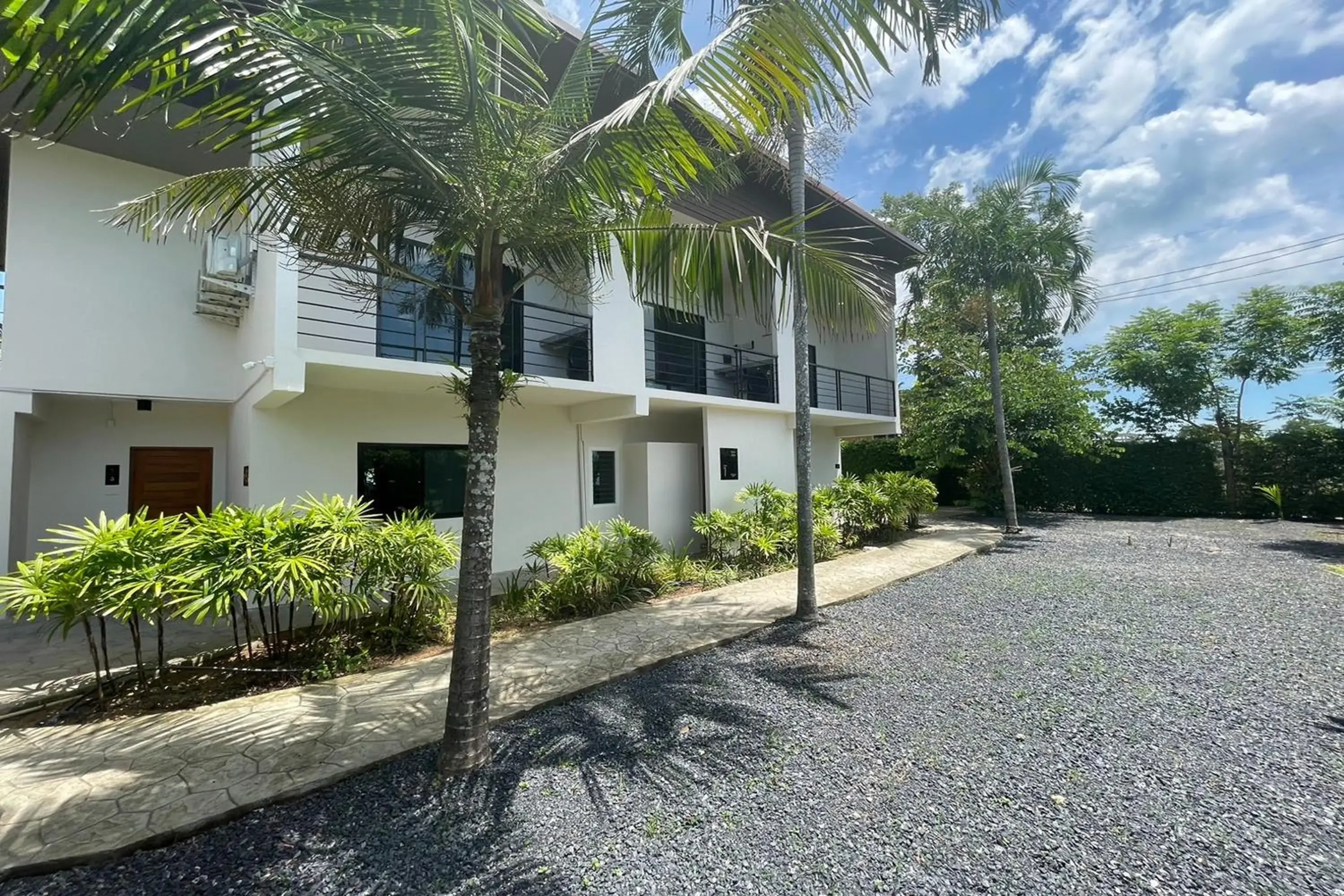 Property building in Alisse Stay Phuket Layan Property building in Alisse Stay Phuket Layan