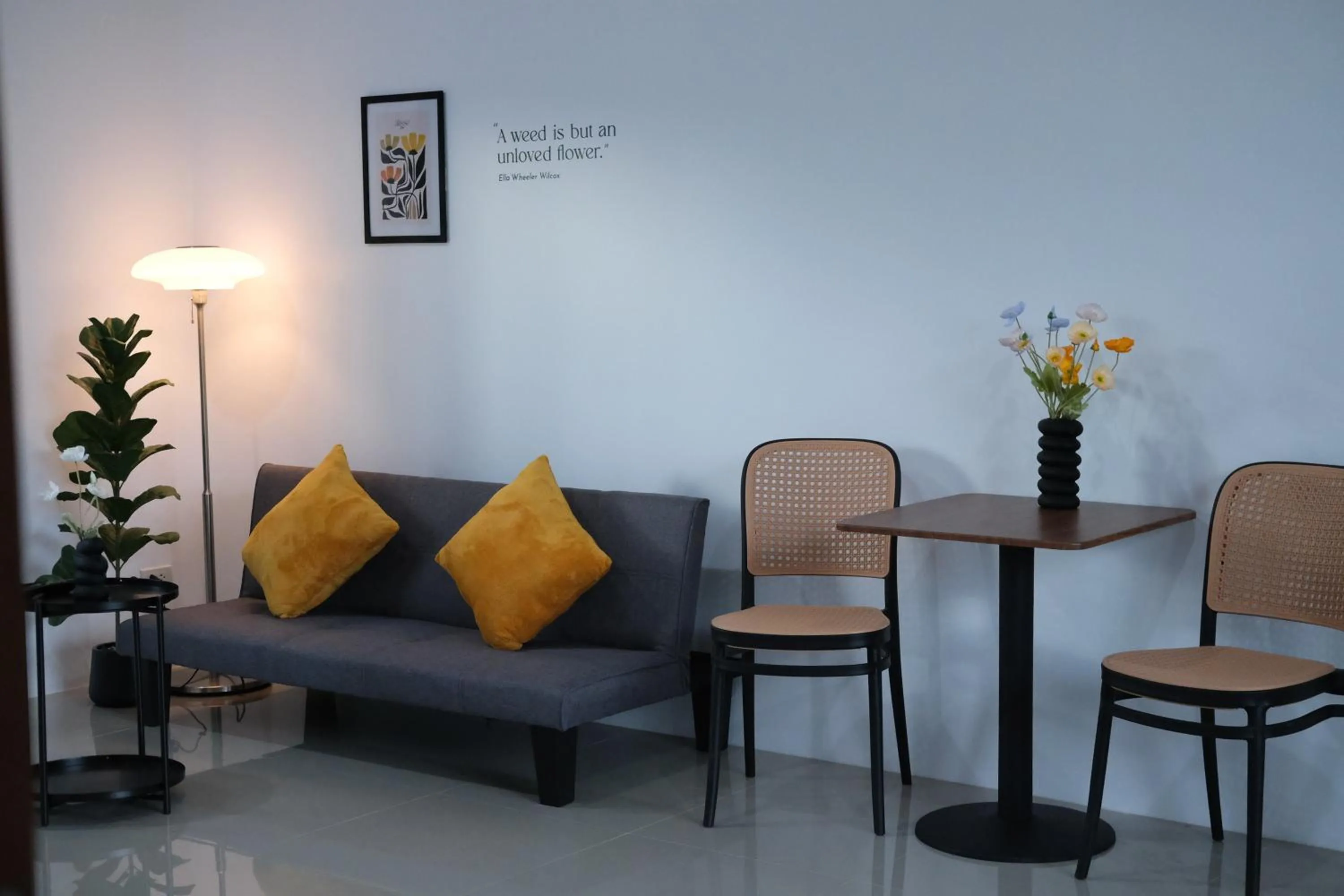 Living room in Alisse Stay Phuket Layan