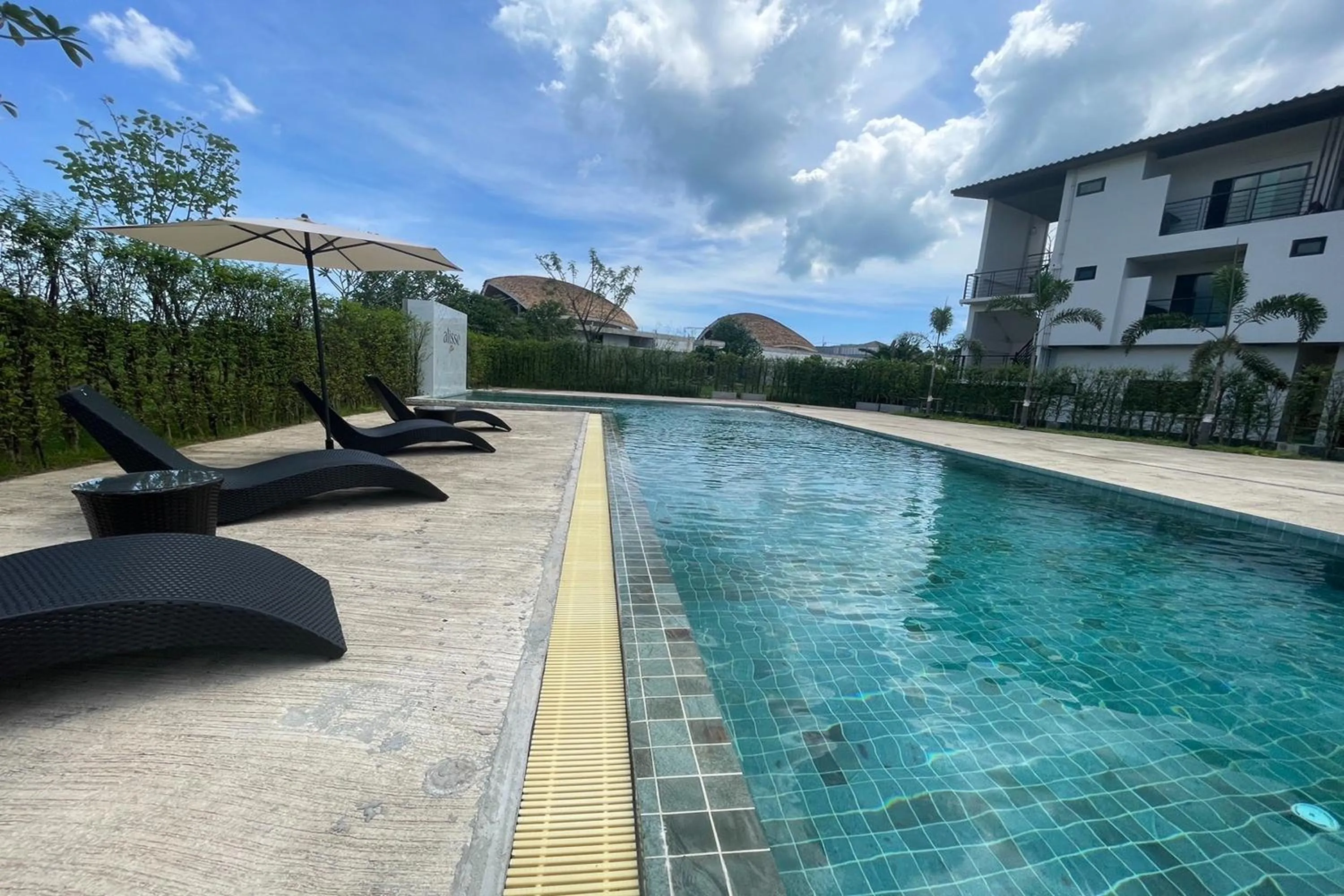 Swimming pool in Alisse Stay Phuket Layan