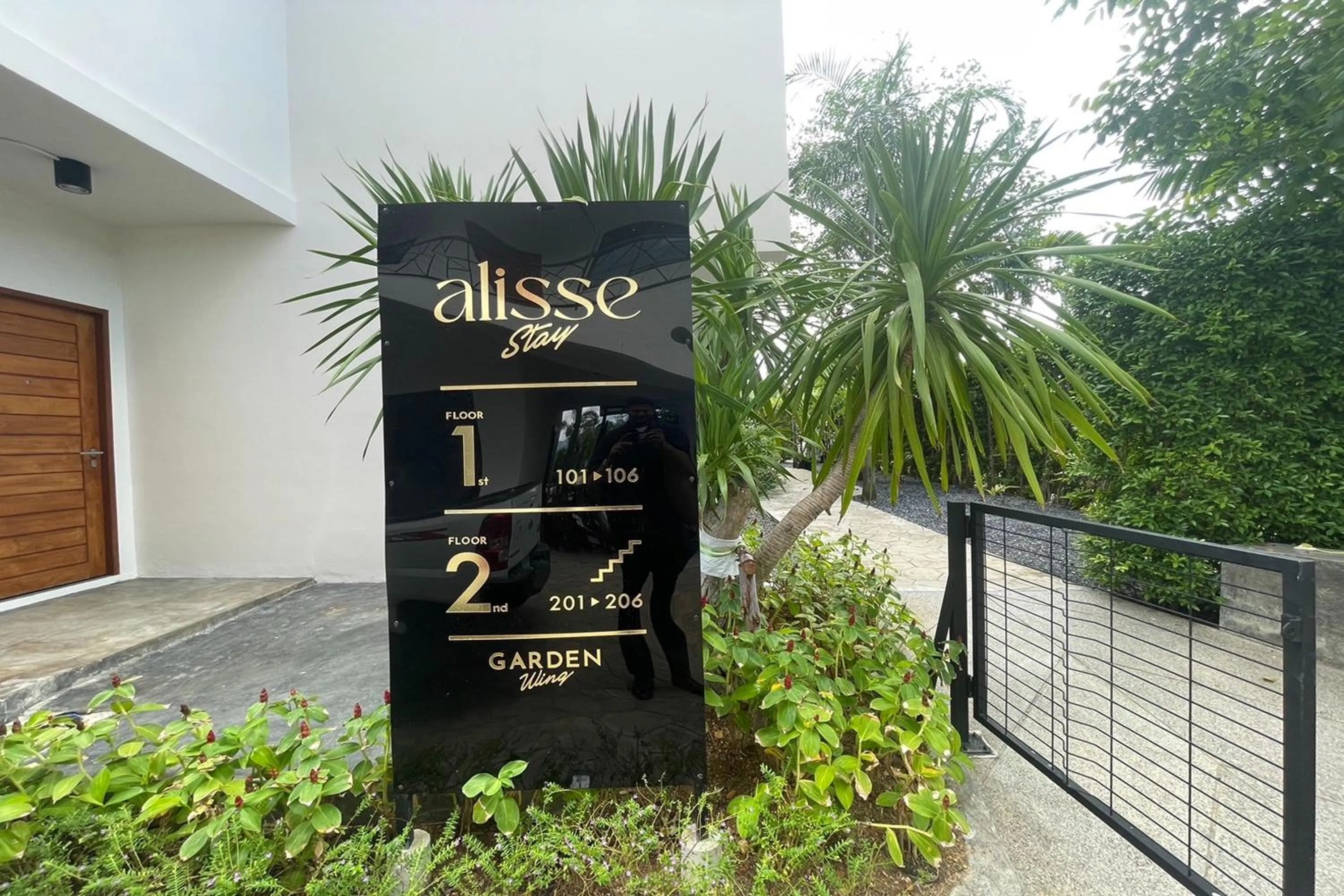 Day in Alisse Stay Phuket Layan