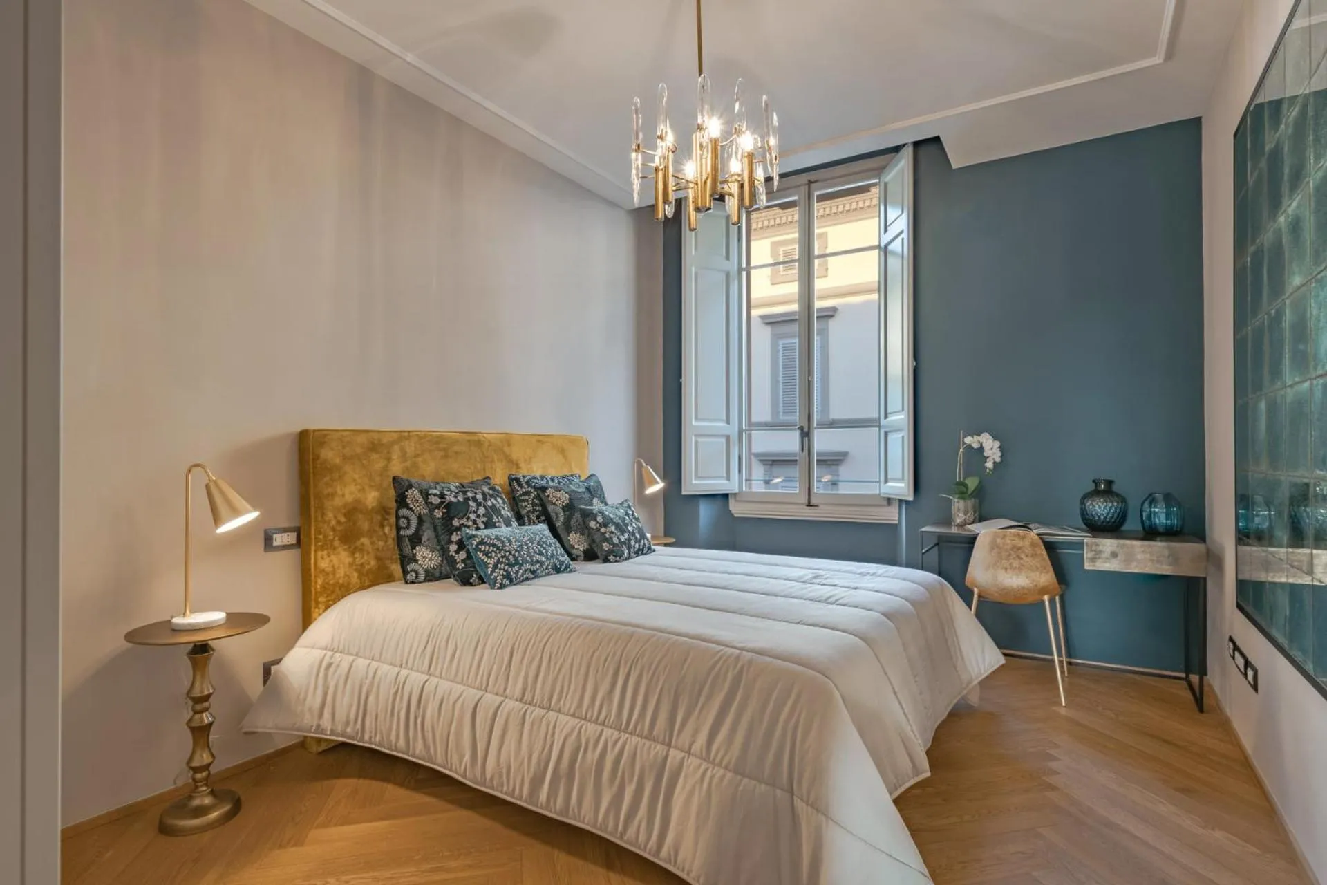 Bed in Apartments Florence-Repubblica Exclusive