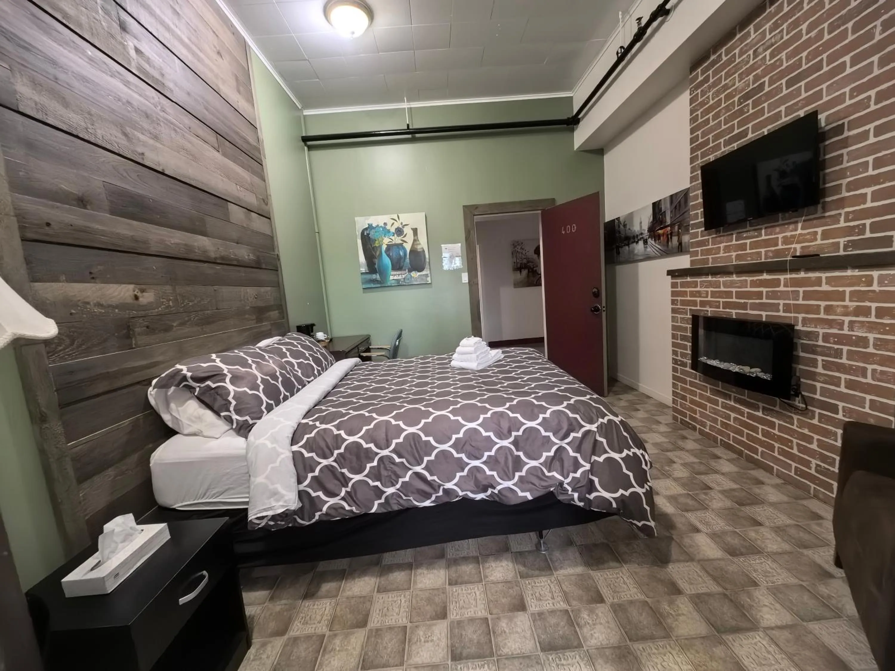 Bedroom, Bed in Auberge du Couvent