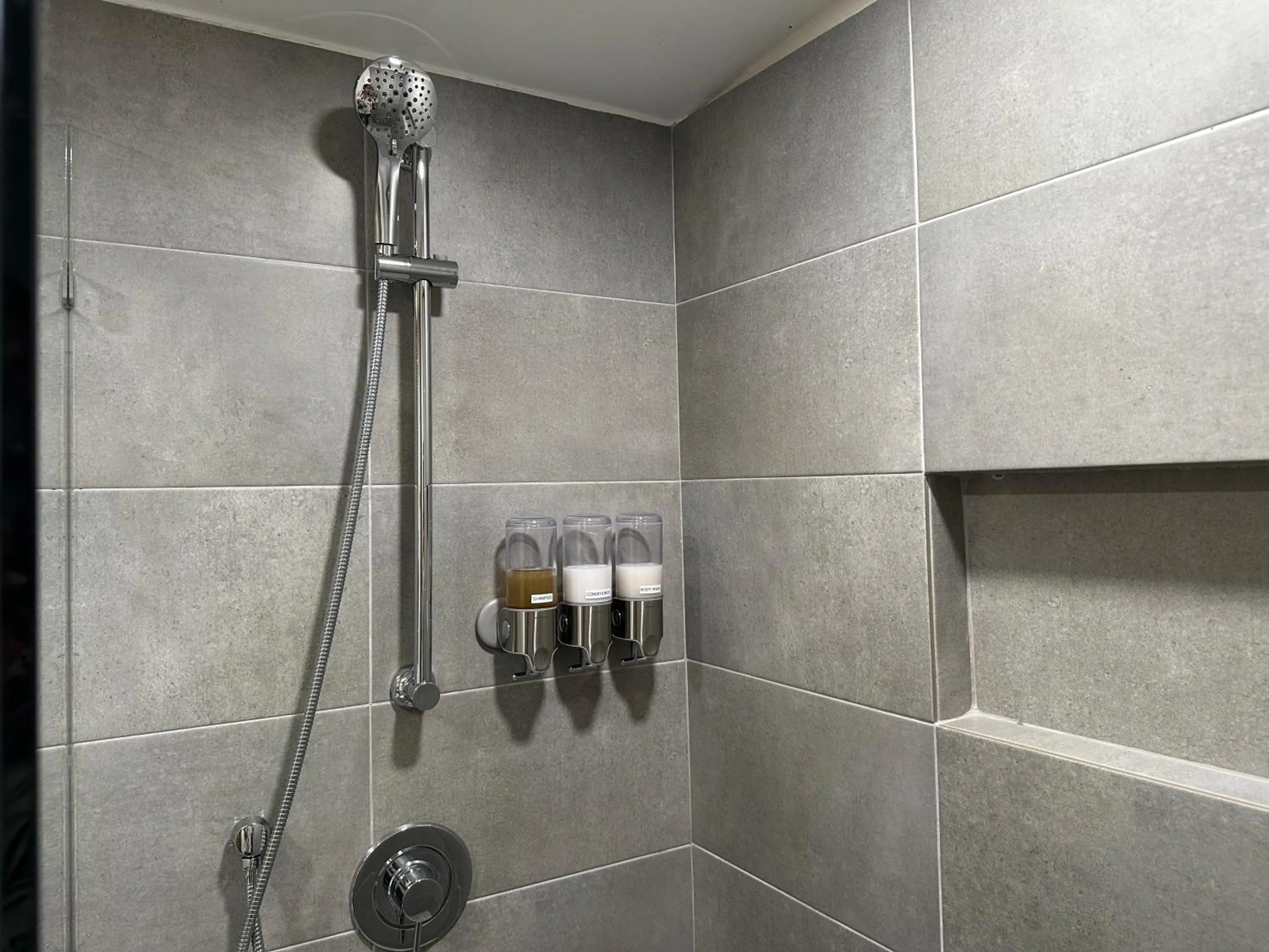 Bathroom in Mt. Plaisir Estate Hotel