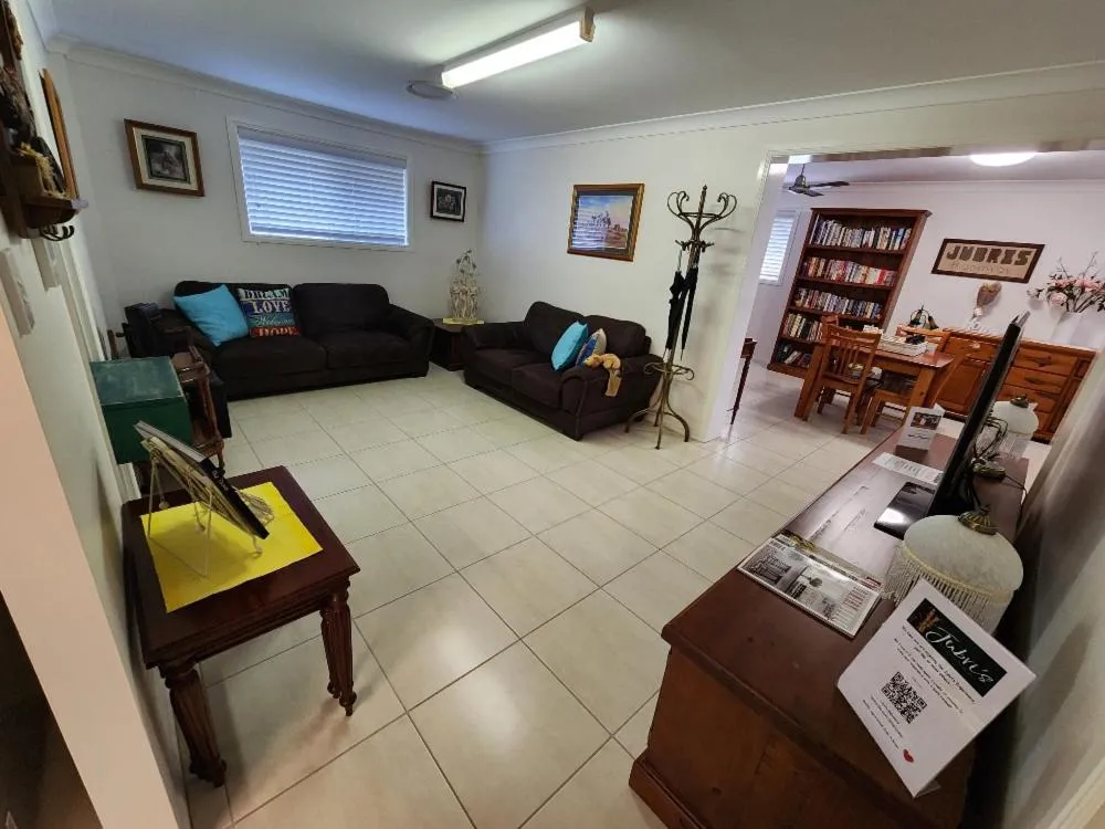 Living room in Jubri's Hideaway