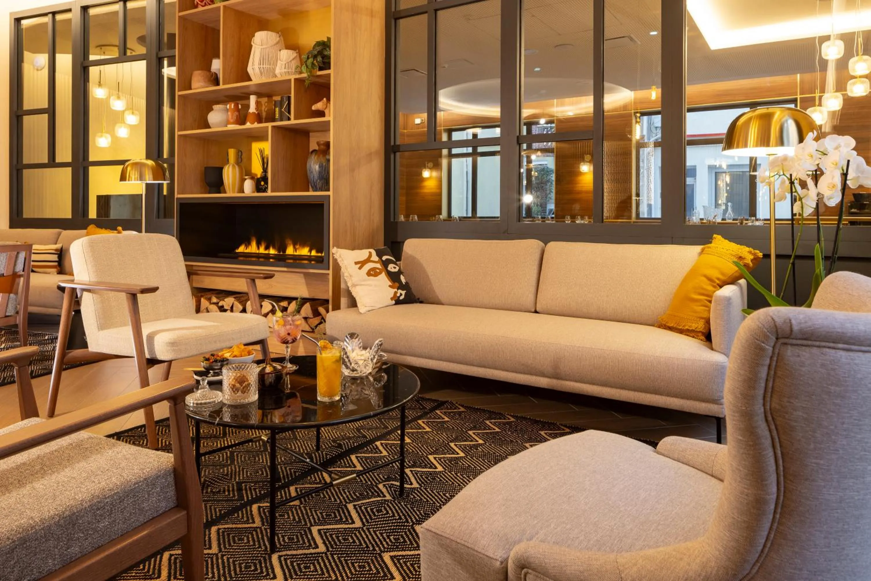 Living room in Epona Hôtel Sens