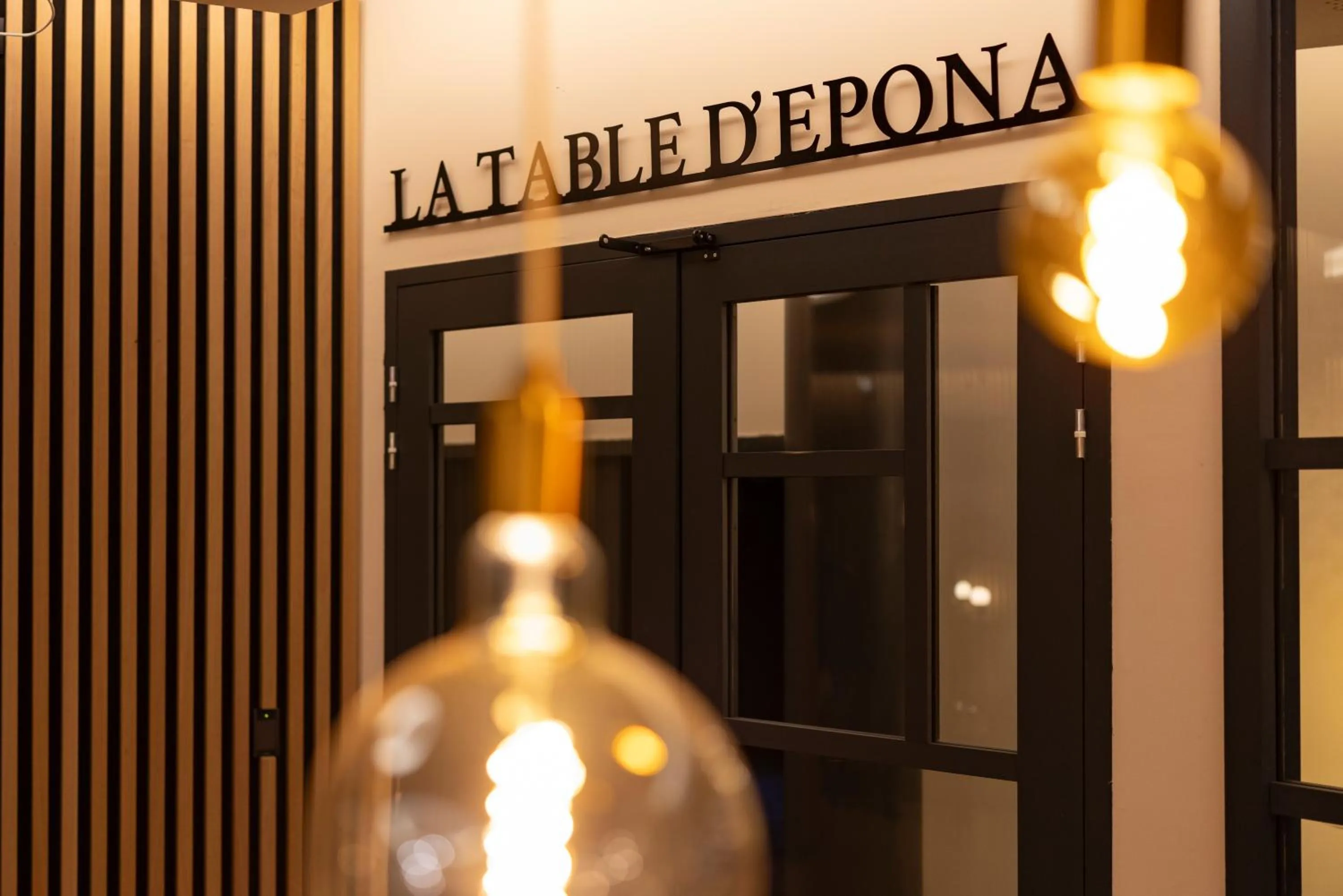 Restaurant/places to eat in Epona Hôtel Sens