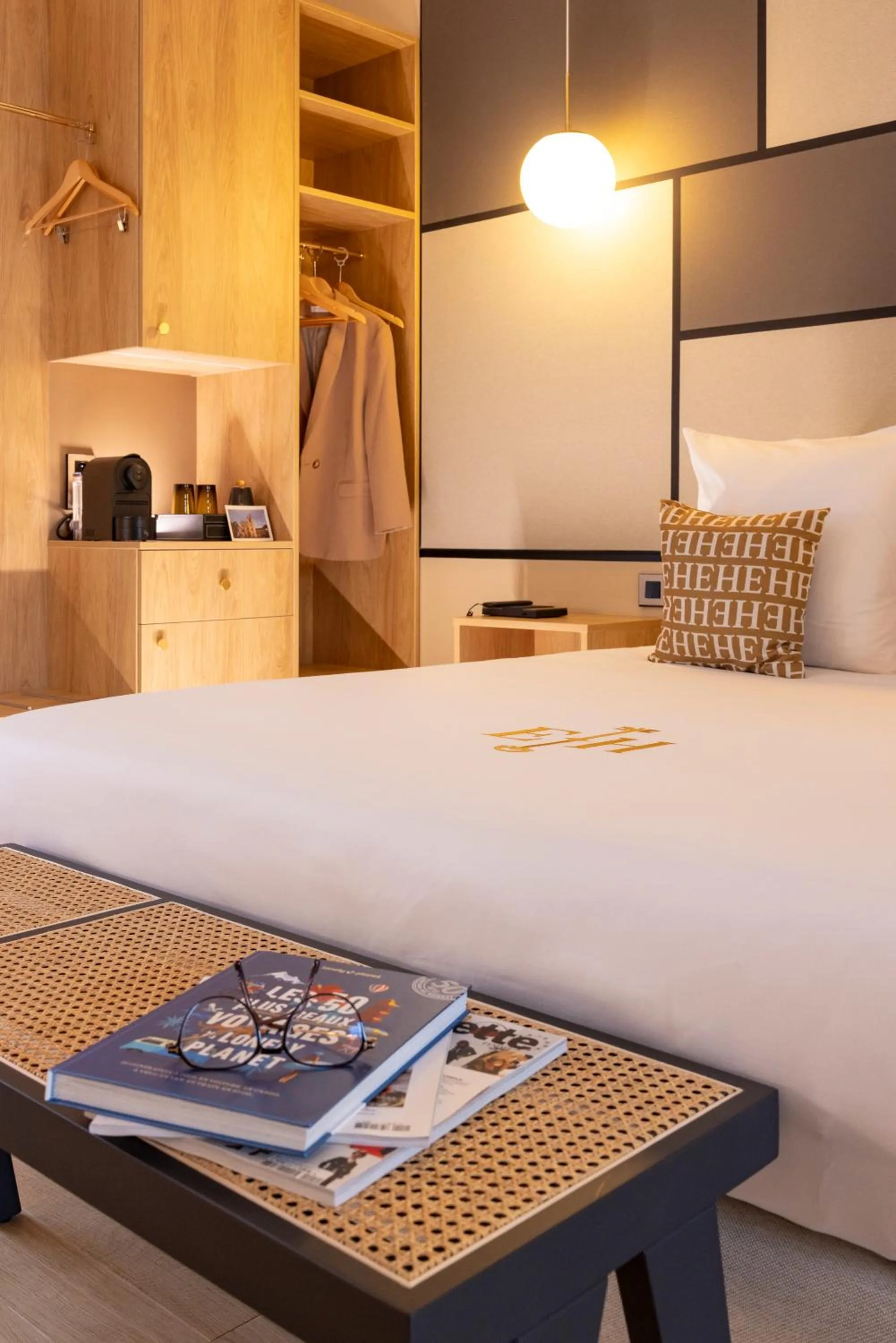 Bedroom in Epona Hôtel Sens