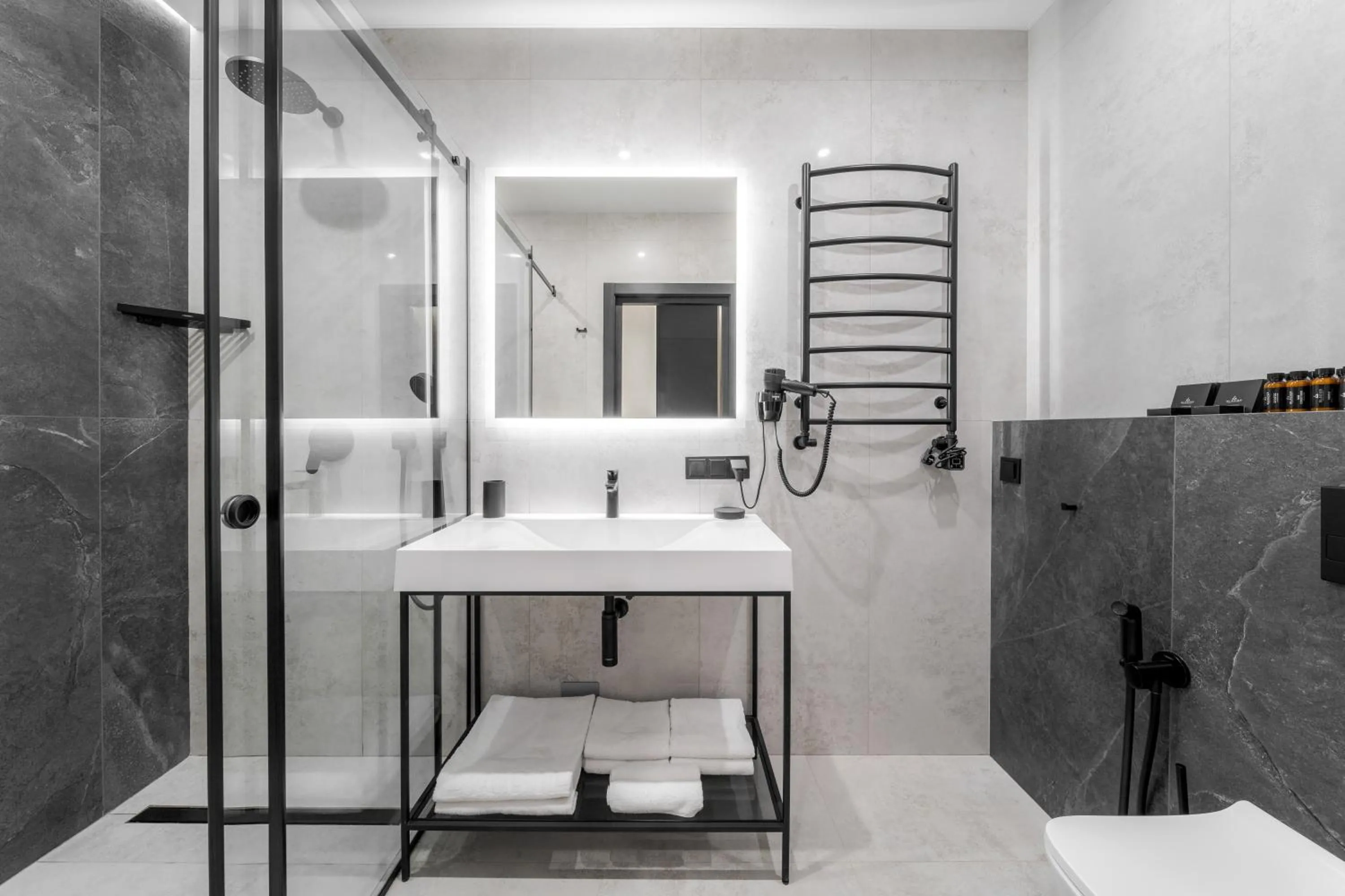 Shower in Glacier Premium Apartments