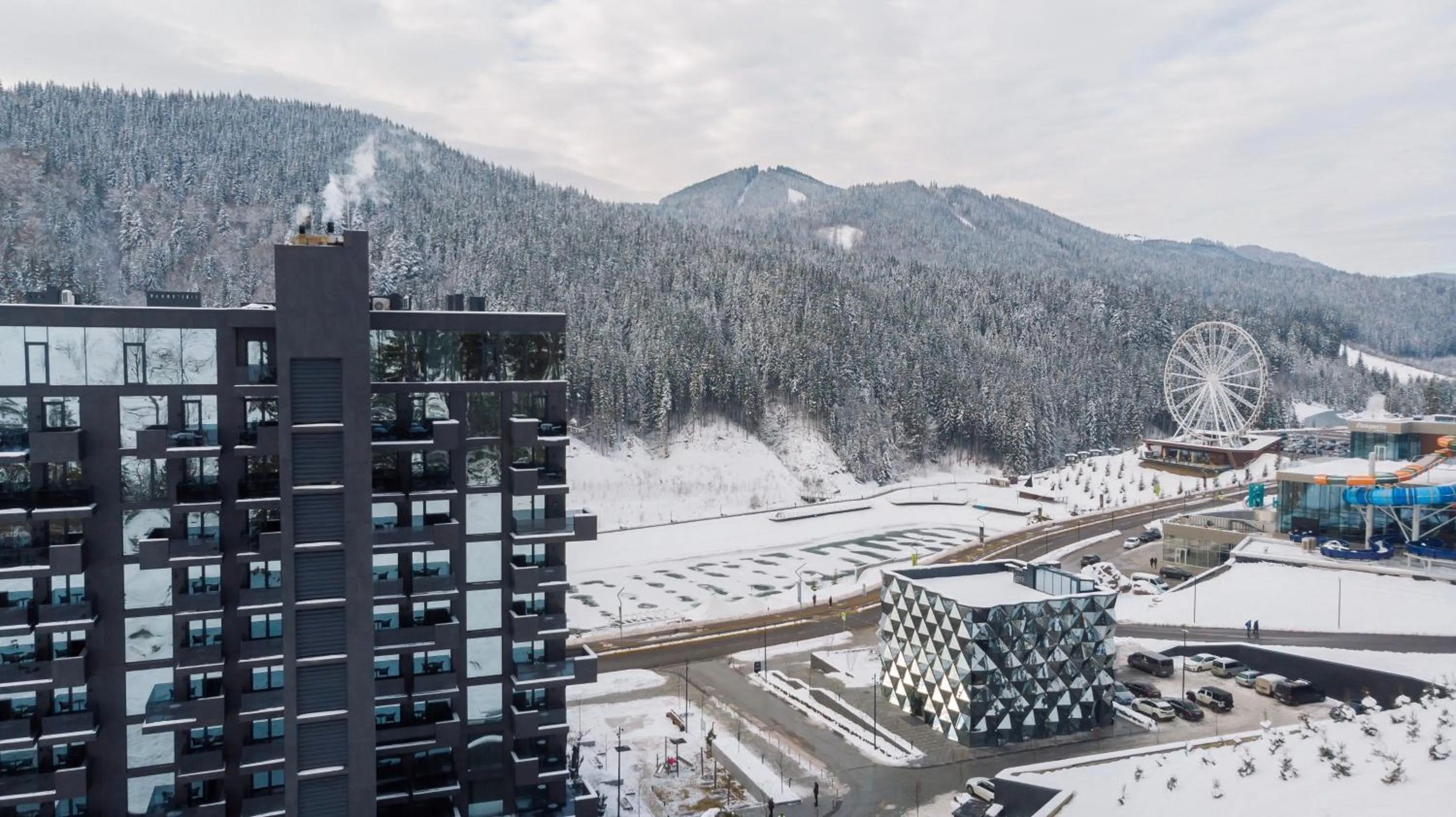 Property building in Glacier Premium Apartments