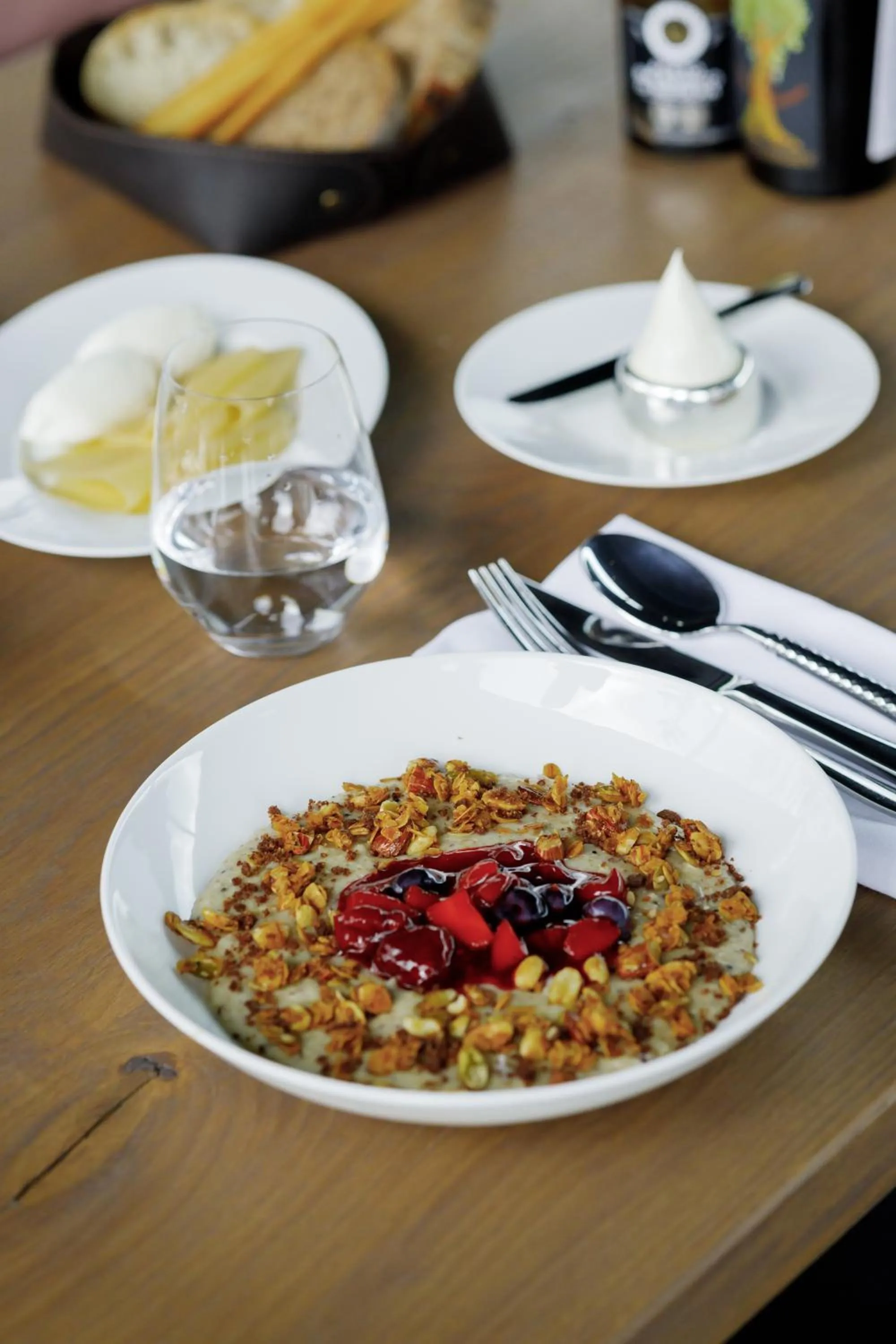 Restaurant/places to eat in Glacier Premium Apartments