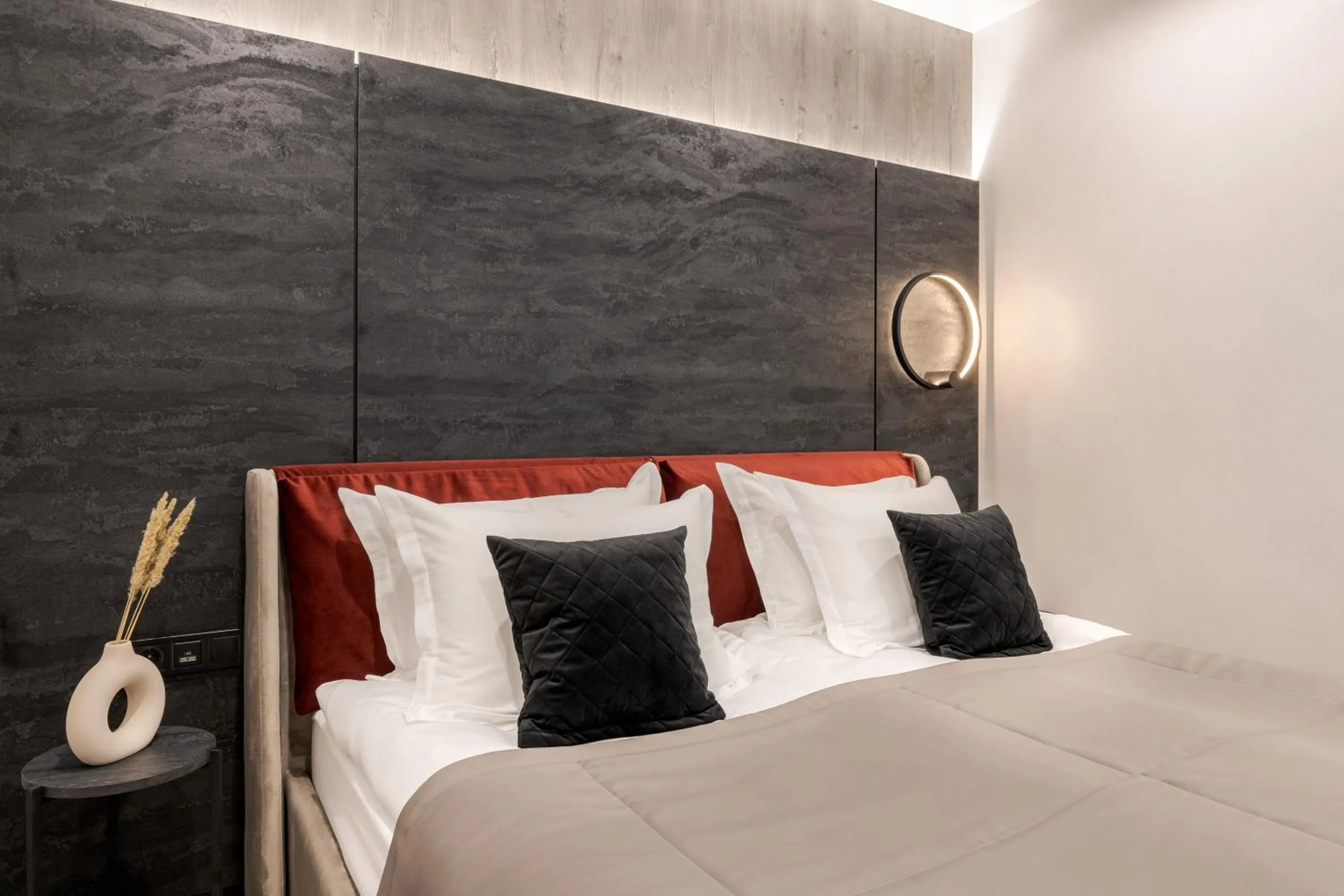 Bed in Glacier Premium Apartments