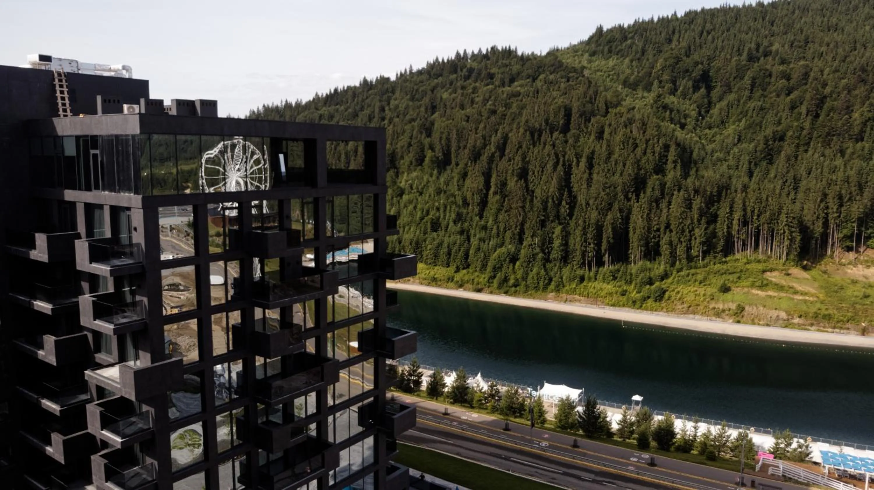 Property building in Glacier Premium Apartments