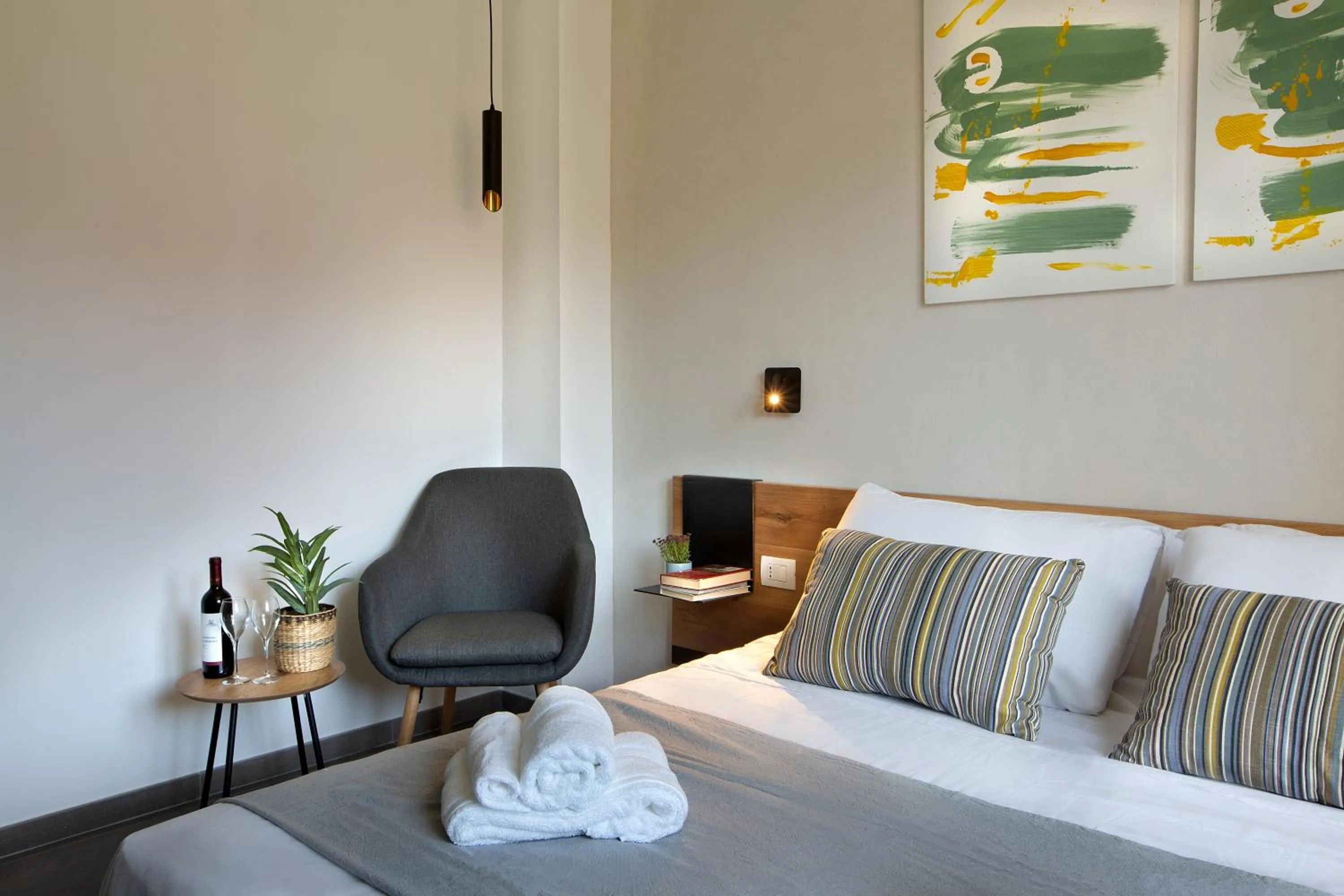 Bed in MARE FUORI ROOMS