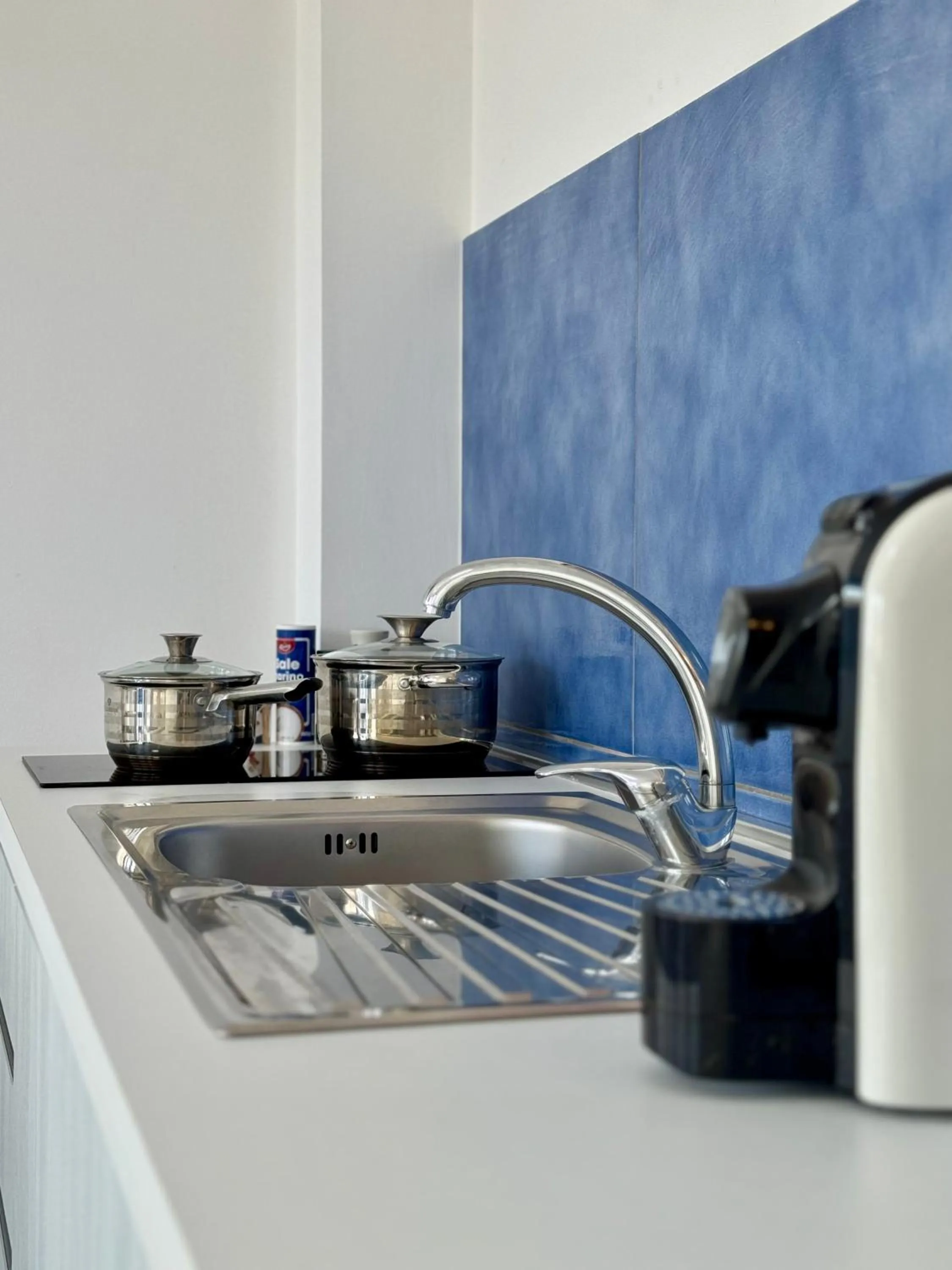 kitchen in Aurora View Resort