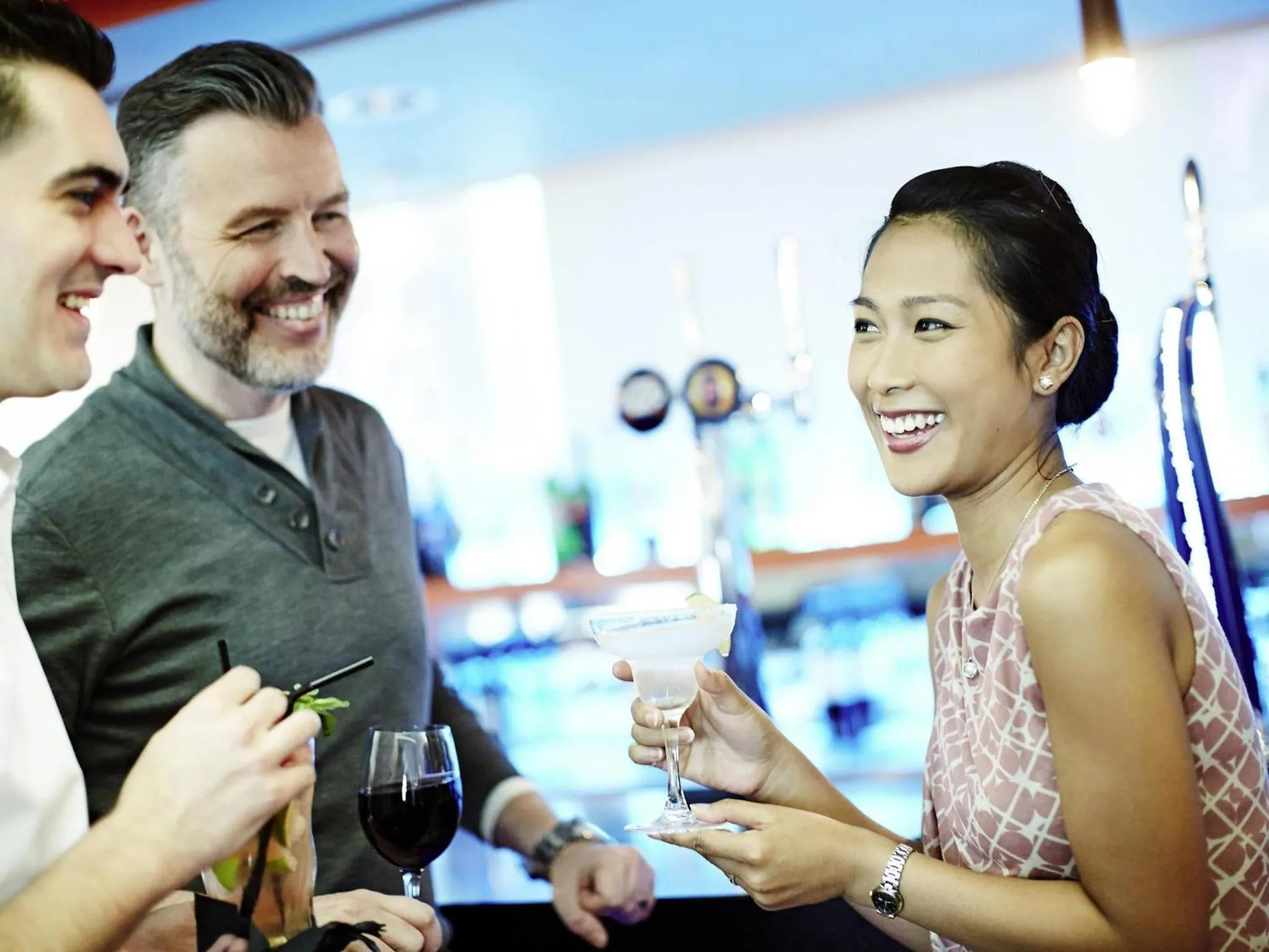 Lounge or bar in Novotel London Waterloo