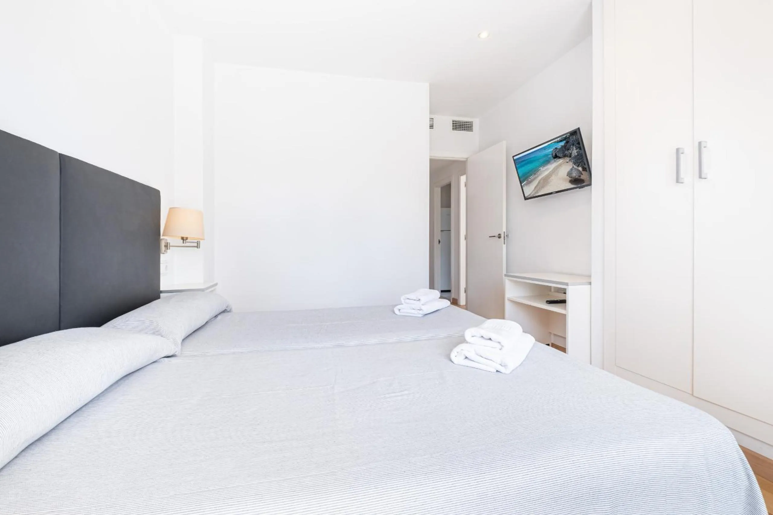 Bed in Apartamentos Les Dunes Centro Levante Beach