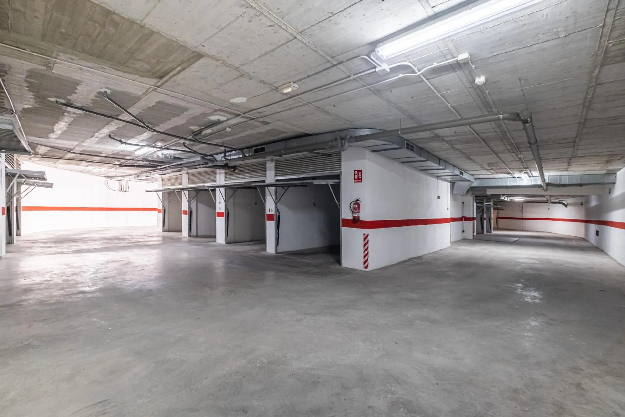 Parking in Apartamentos Les Dunes Centro Levante Beach